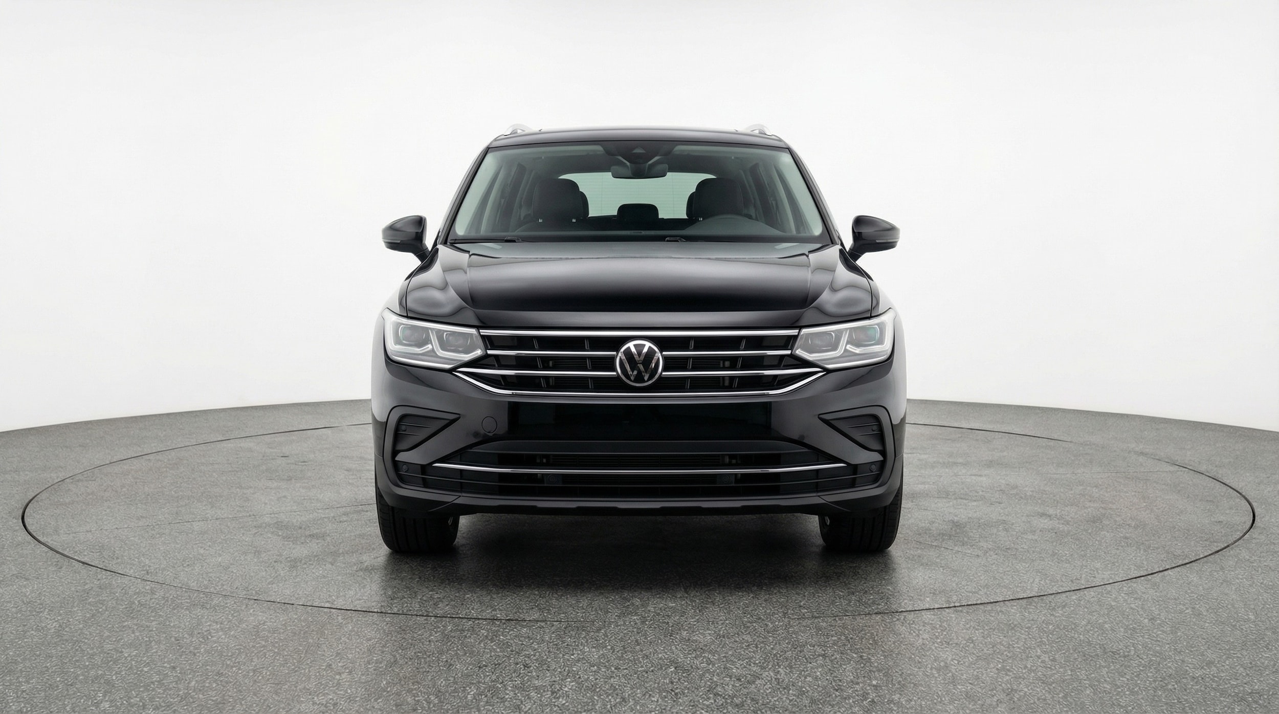 Thumbnail: 2026 Volkswagen Tiguan - 2