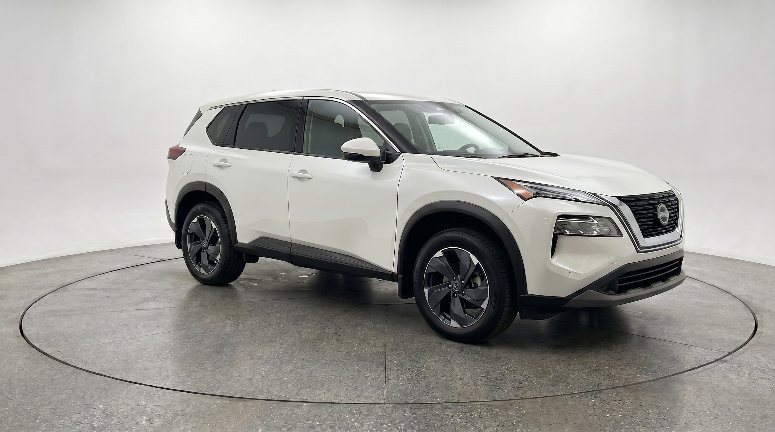 Thumbnail: 2025 Nissan Rogue - 1