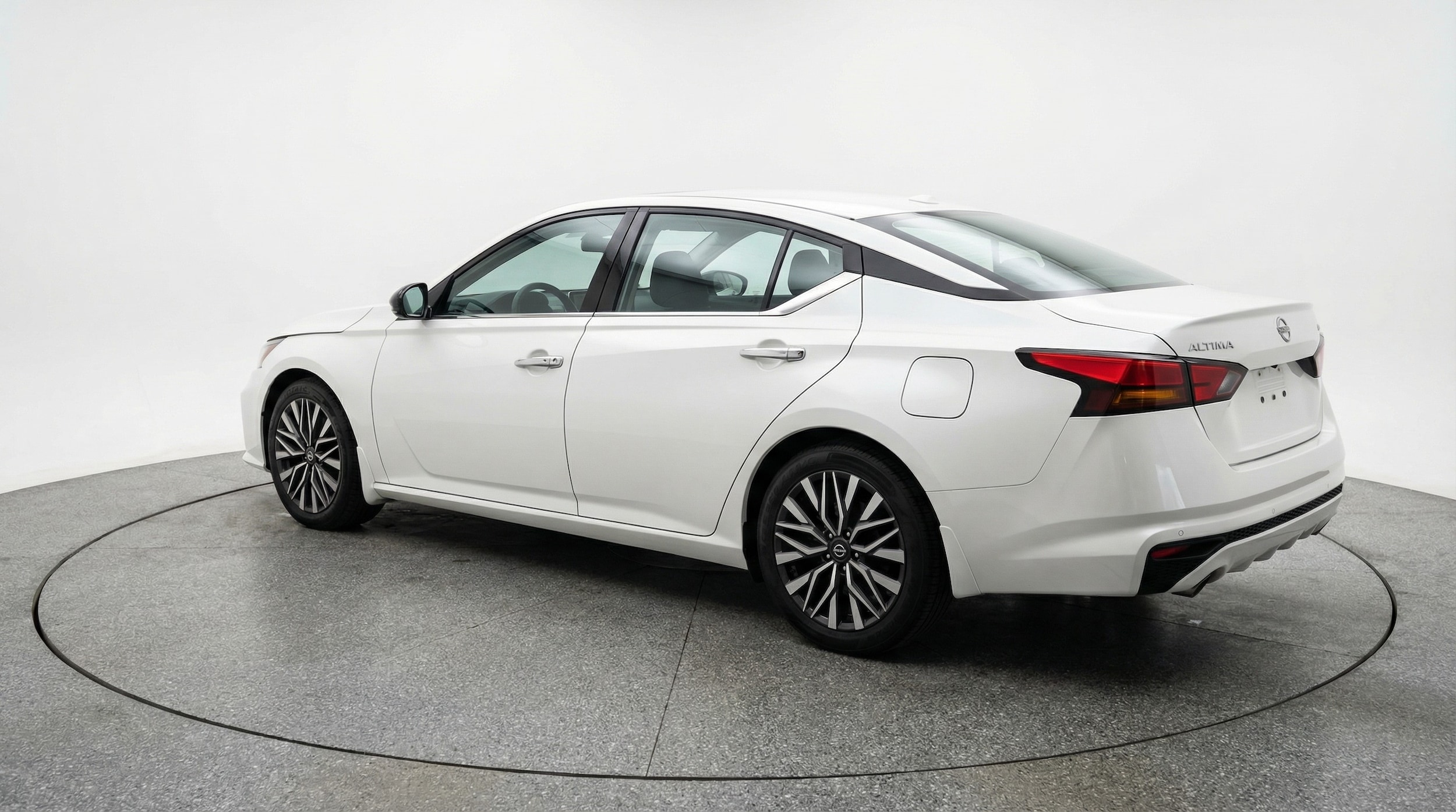 Thumbnail: 2025 Nissan Altima - 5