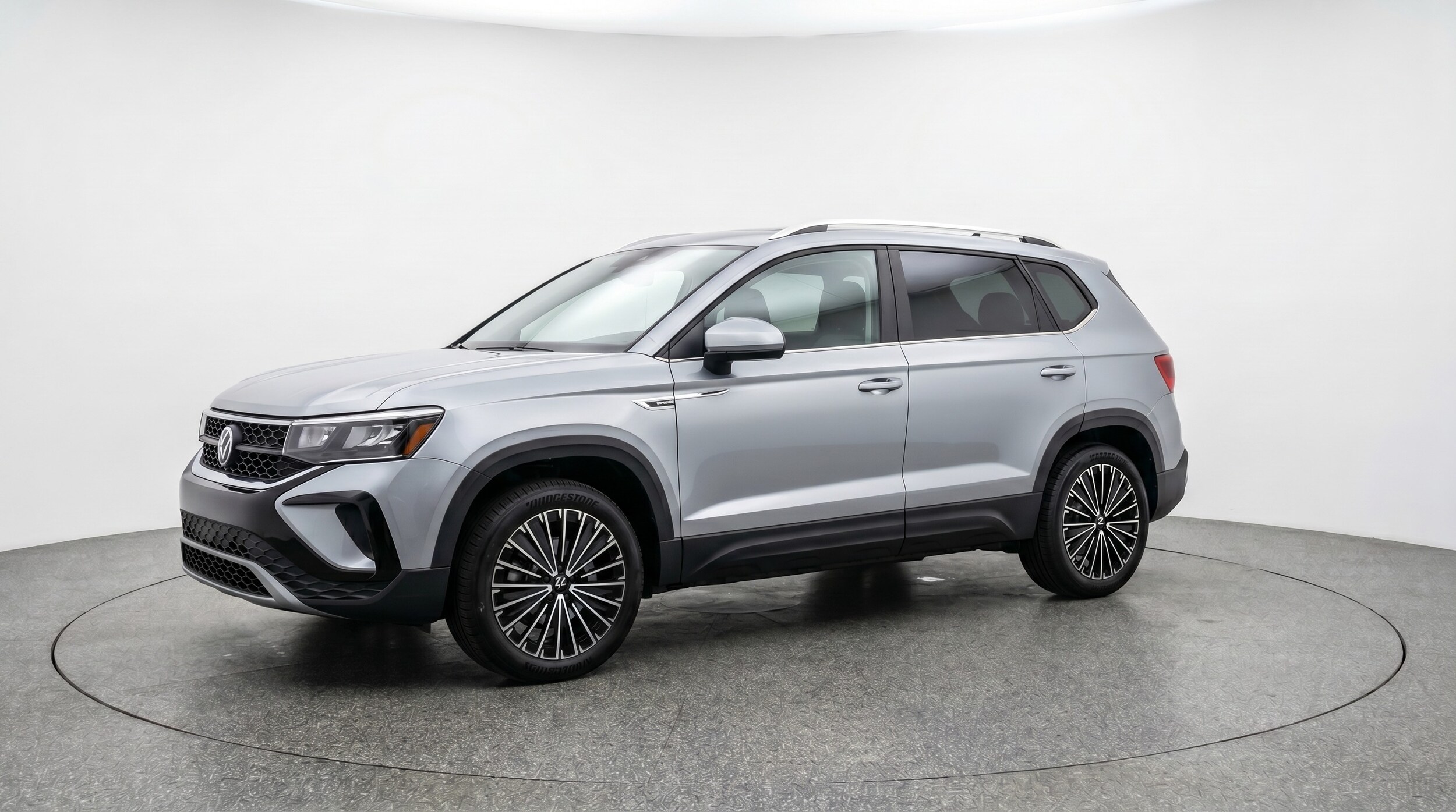 Thumbnail: 2026 Volkswagen Taos - 3