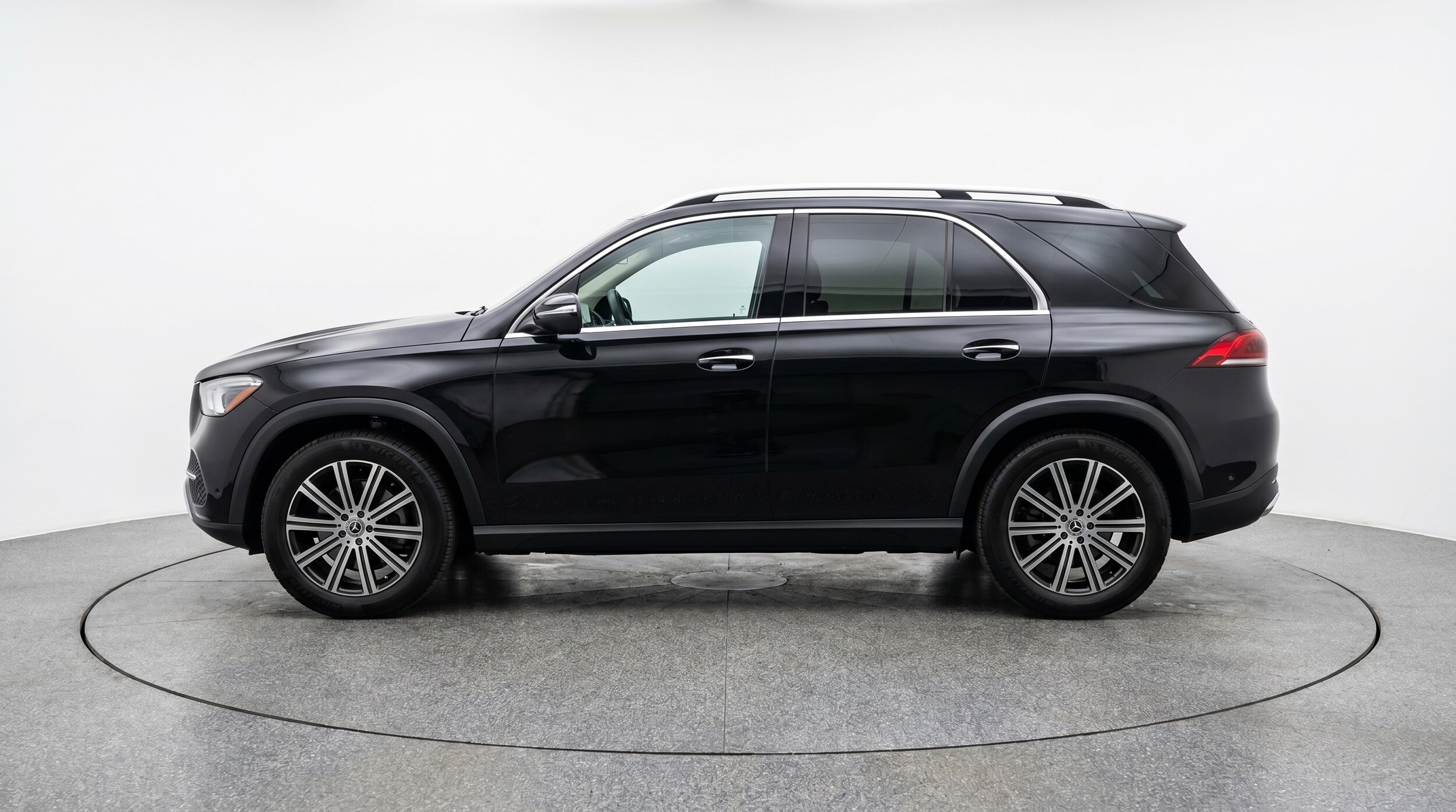 Thumbnail: 2026 Mercedes-Benz GLE - 4