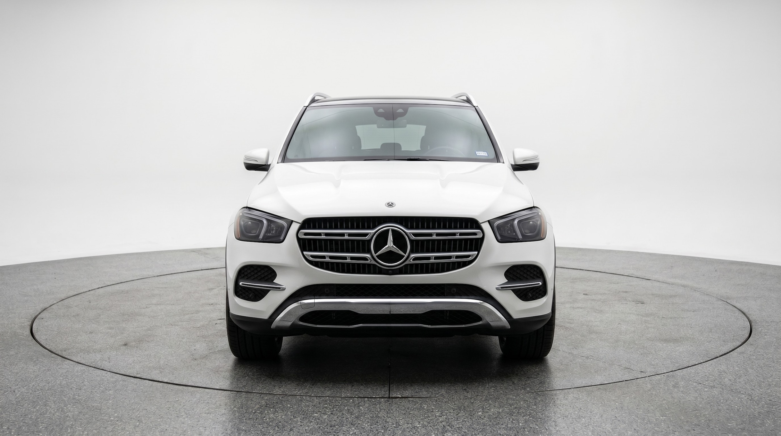 Thumbnail: 2026 Mercedes-Benz GLE - 2