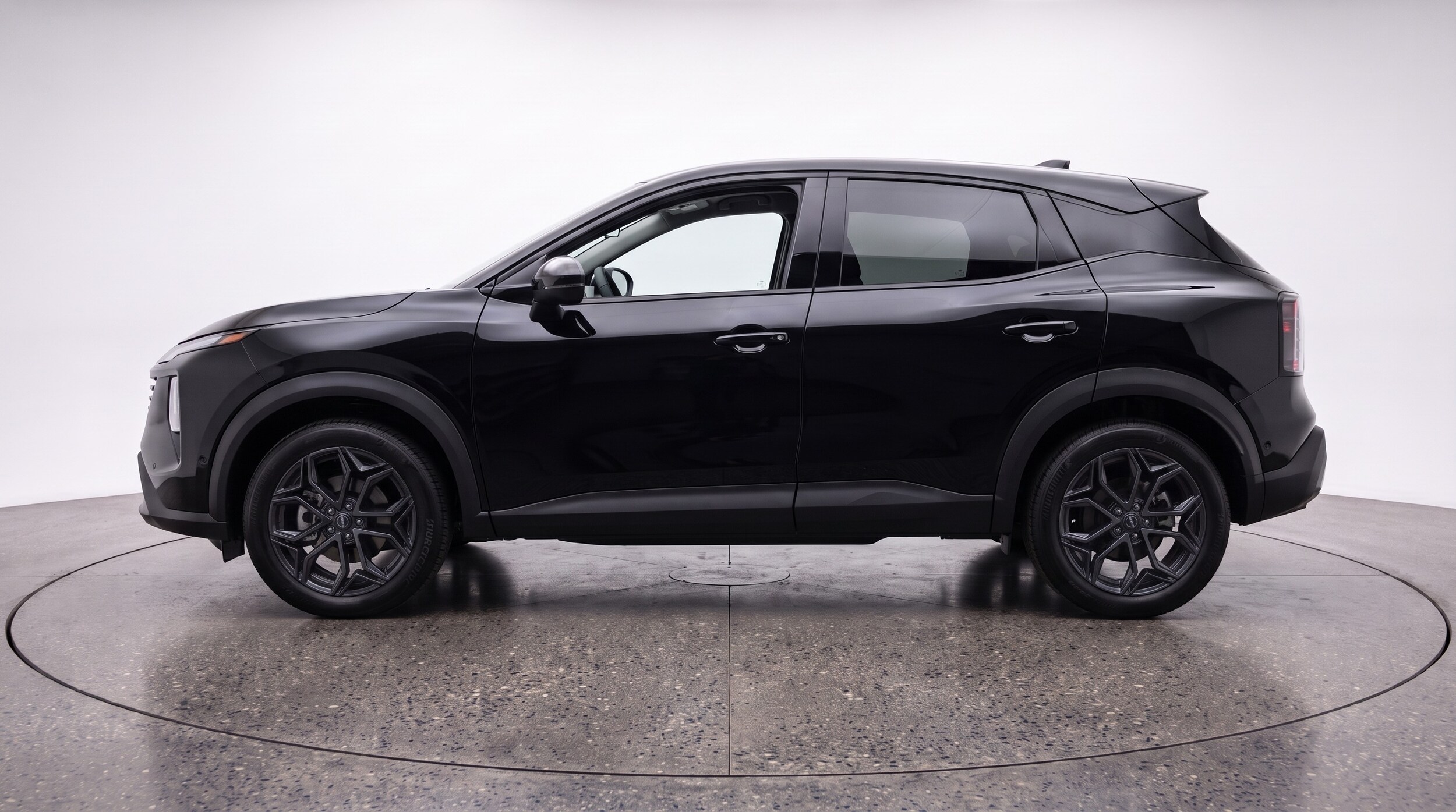 Thumbnail: 2026 Nissan Kicks - 4