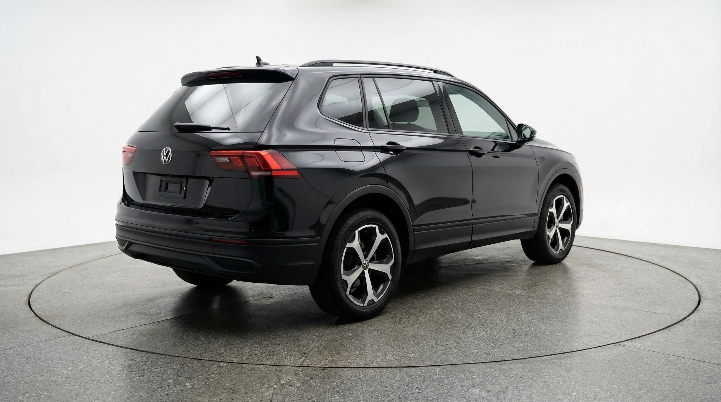 Thumbnail: 2026 Volkswagen Tiguan - 7