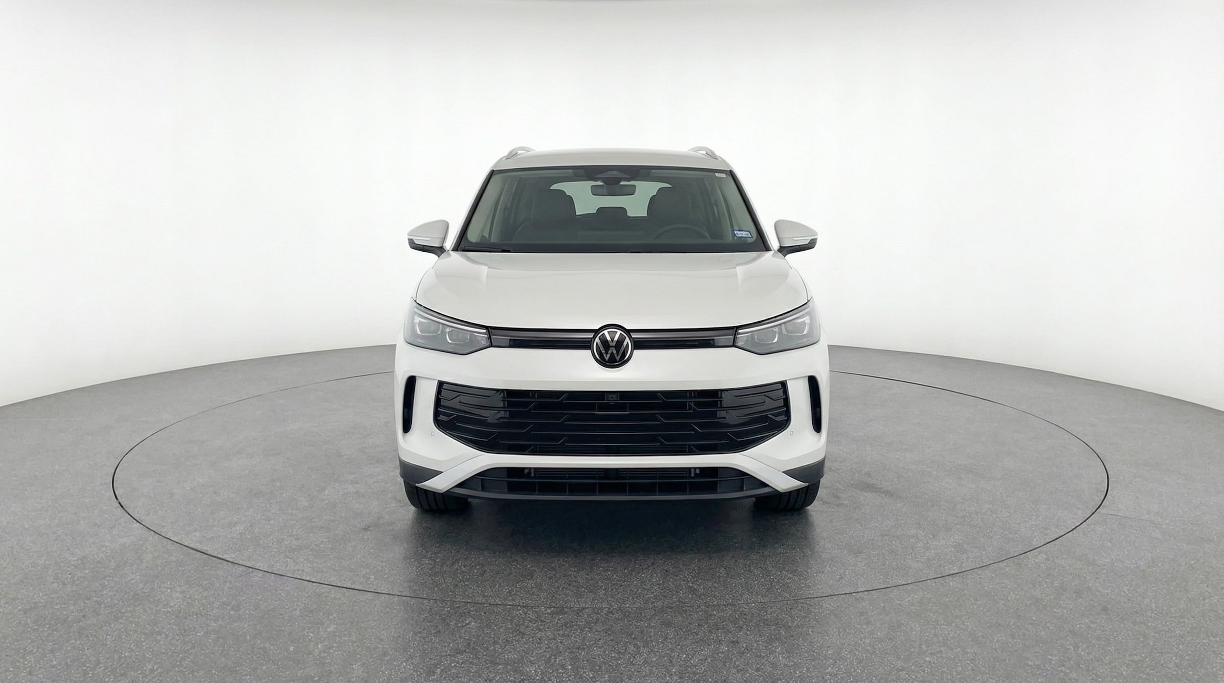 Thumbnail: 2026 Volkswagen Tiguan - 2