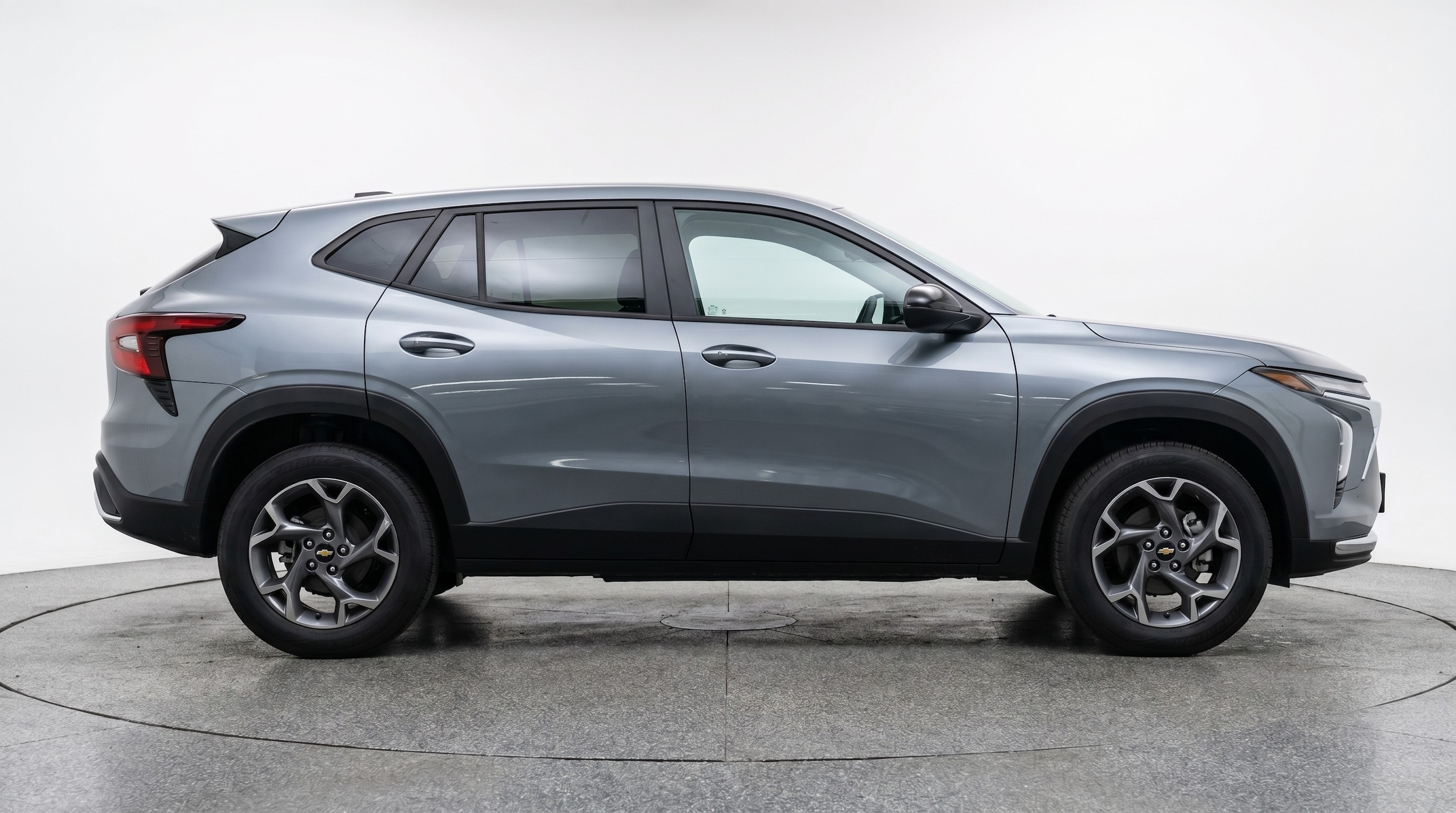 Thumbnail: 2025 Chevrolet Trax - 8