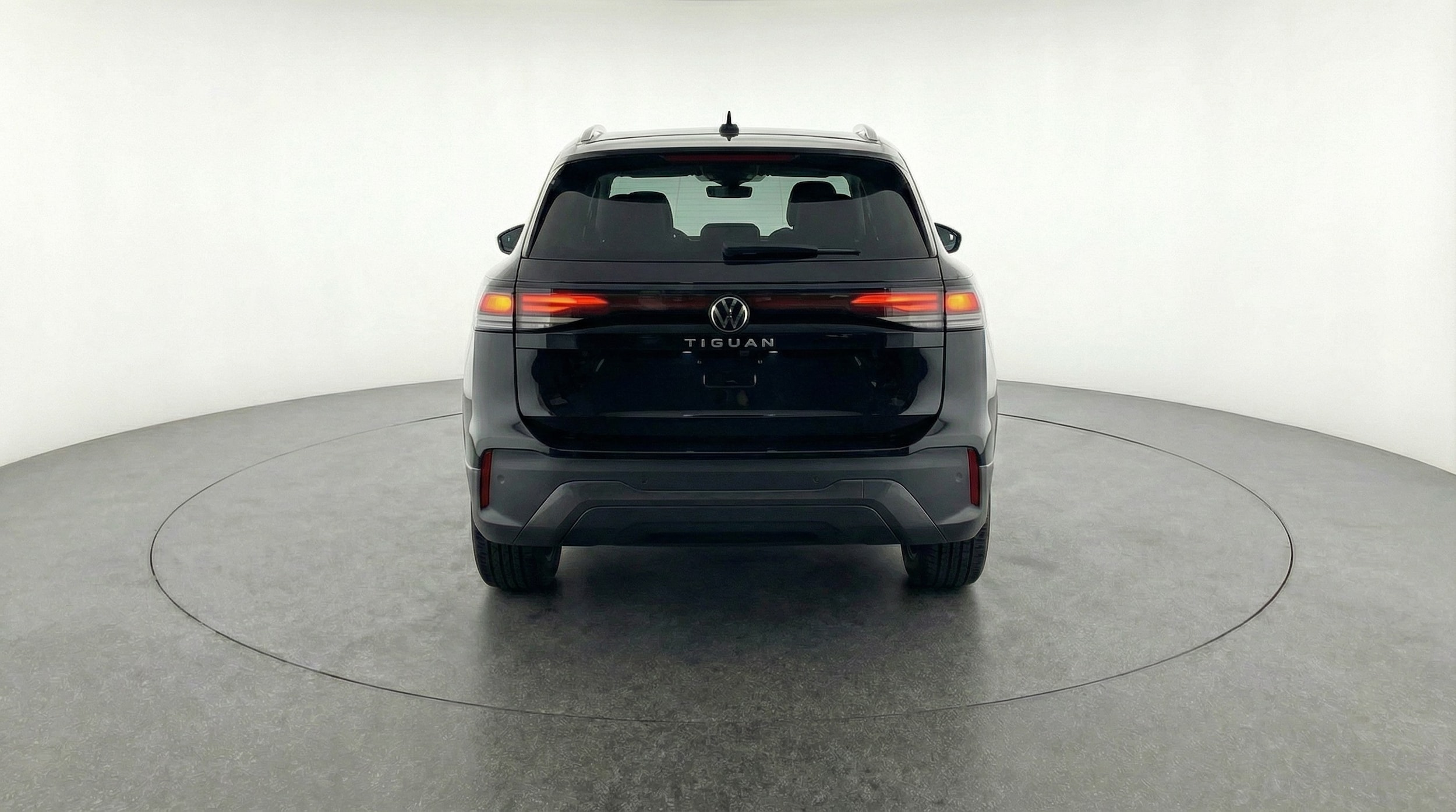 Thumbnail: 2026 Volkswagen Tiguan - 6