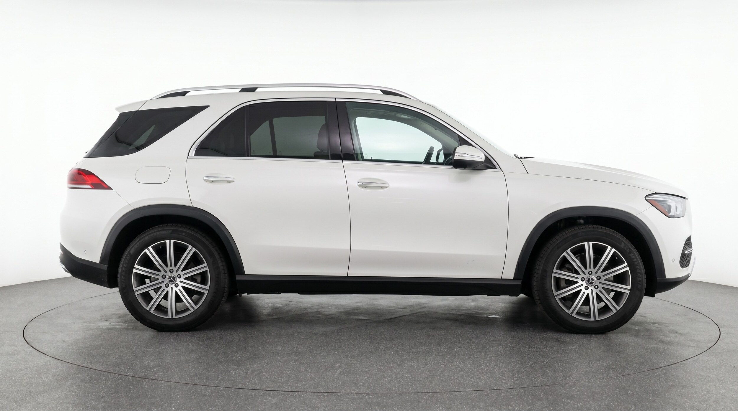 Thumbnail: 2026 Mercedes-Benz GLE - 8