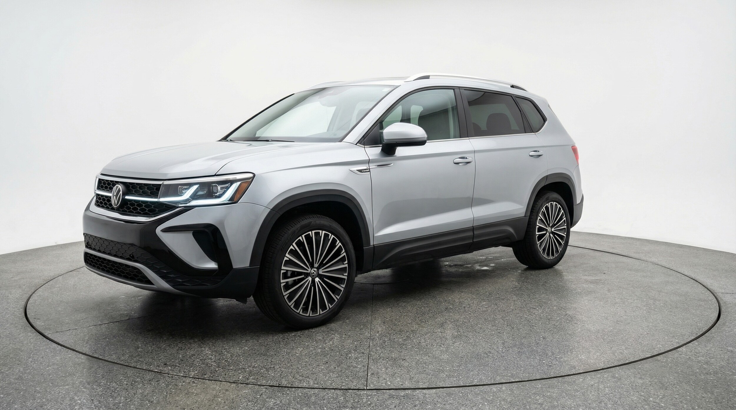 Thumbnail: 2026 Volkswagen Taos - 3