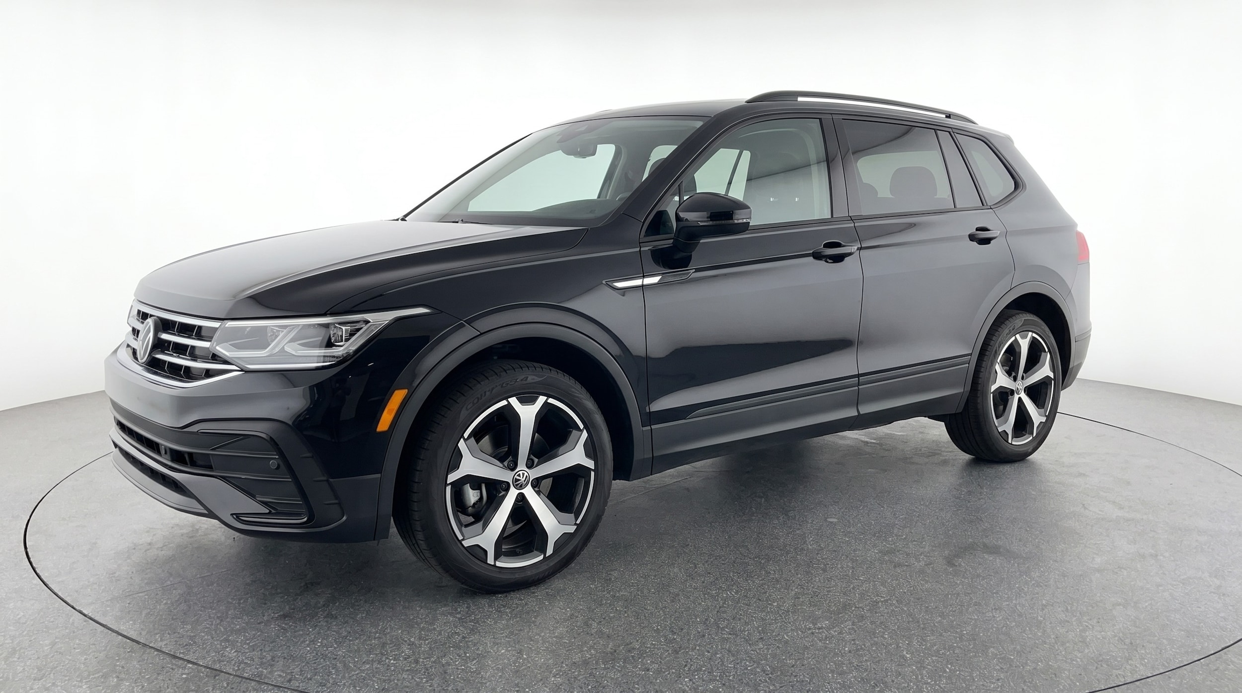 Thumbnail: 2026 Volkswagen Tiguan - 3