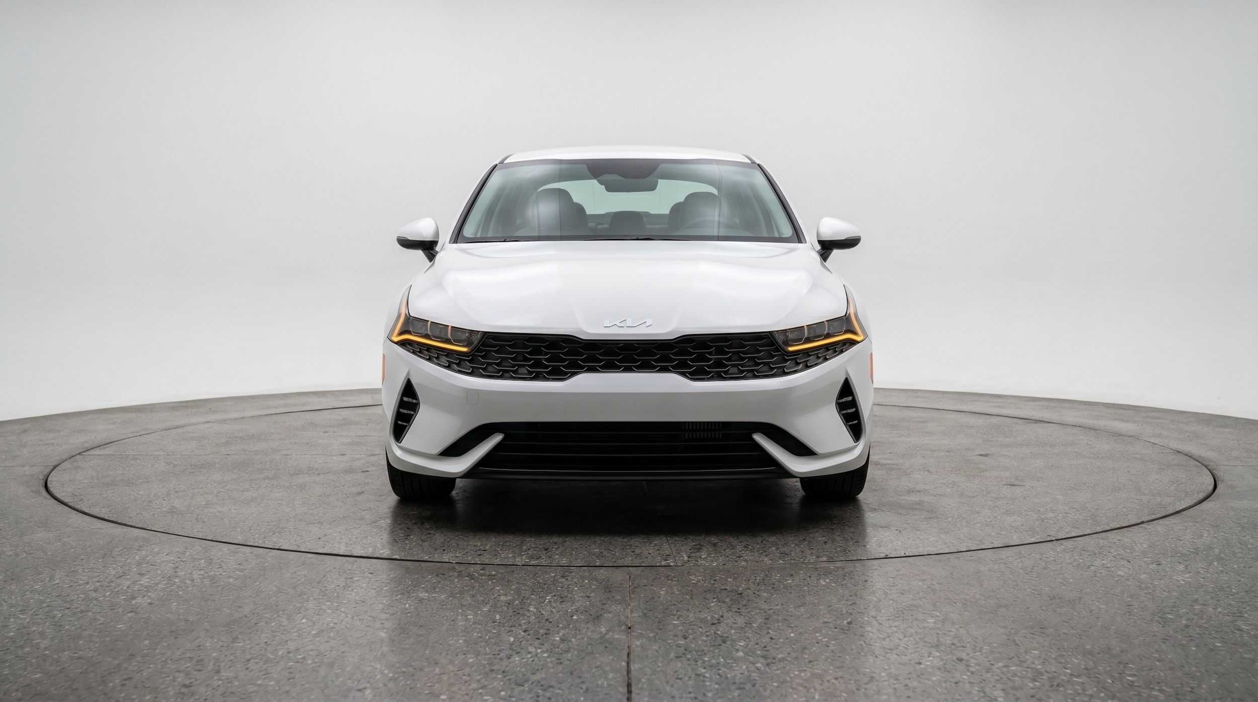 Thumbnail: 2025 Kia K4 - 2