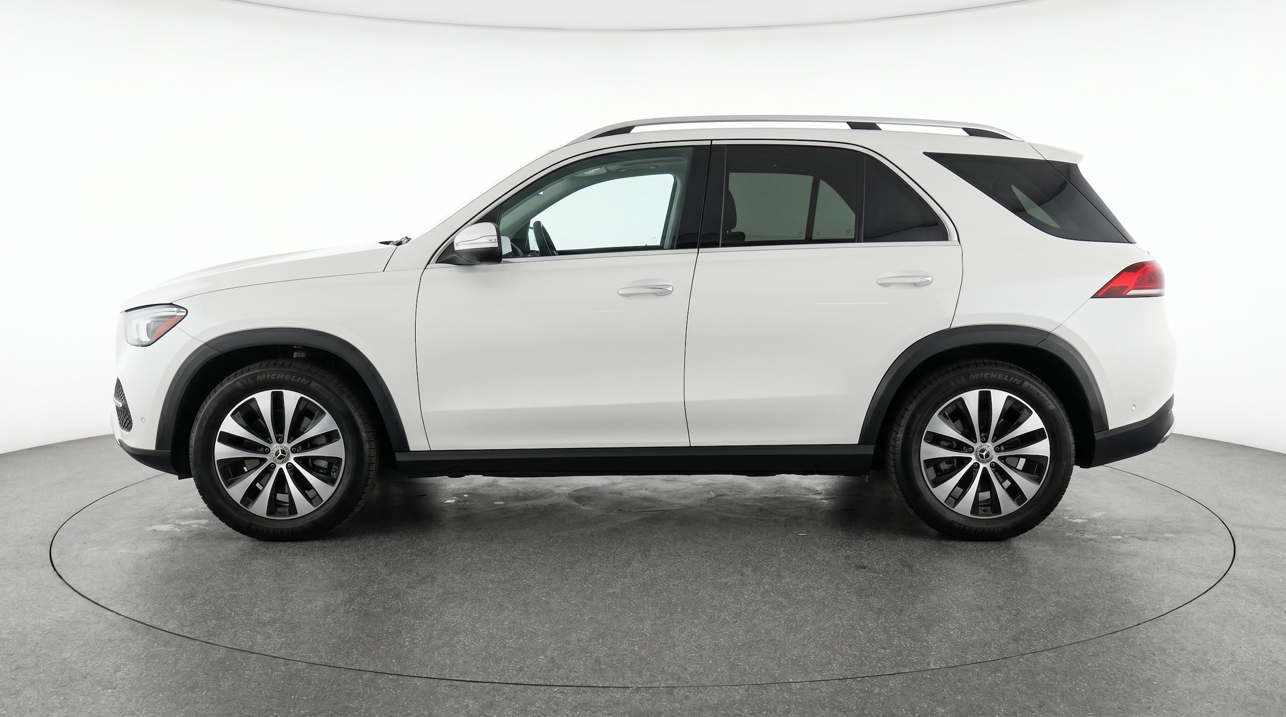 Thumbnail: 2026 Mercedes-Benz GLE - 4