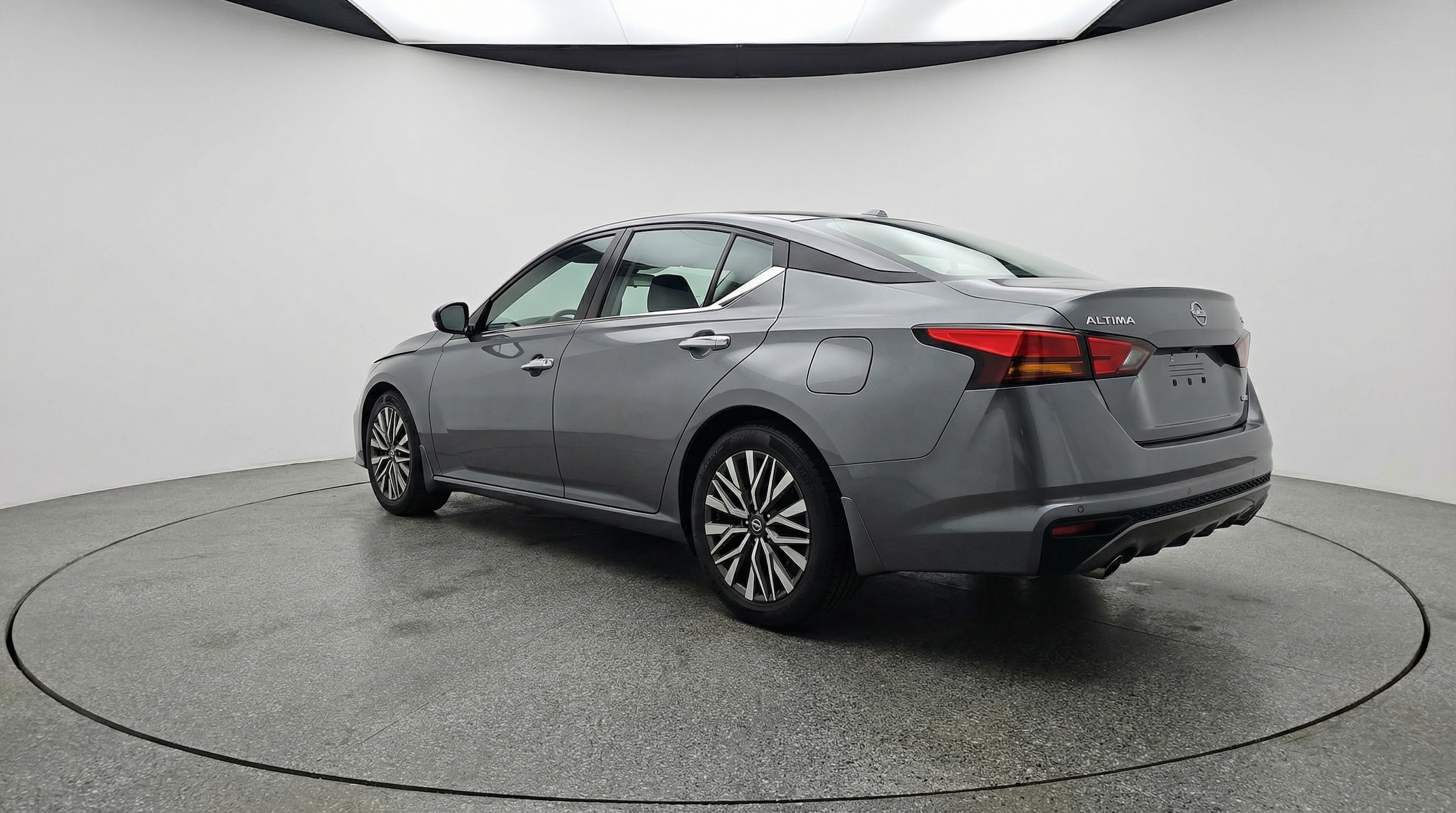 Thumbnail: 2025 Nissan Altima - 5