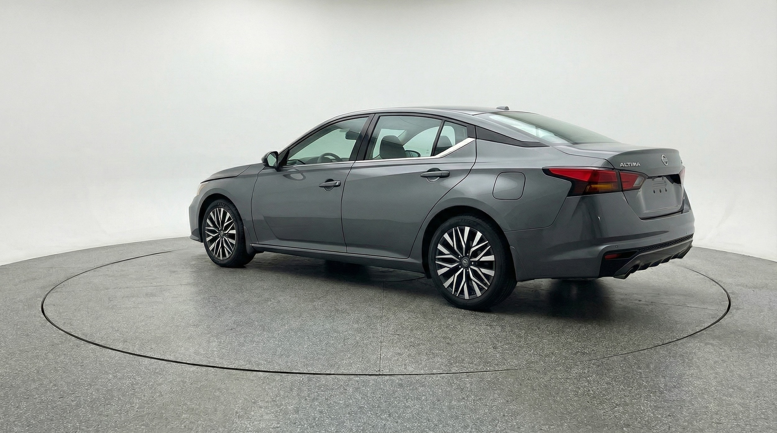 Thumbnail: 2025 Nissan Altima - 5
