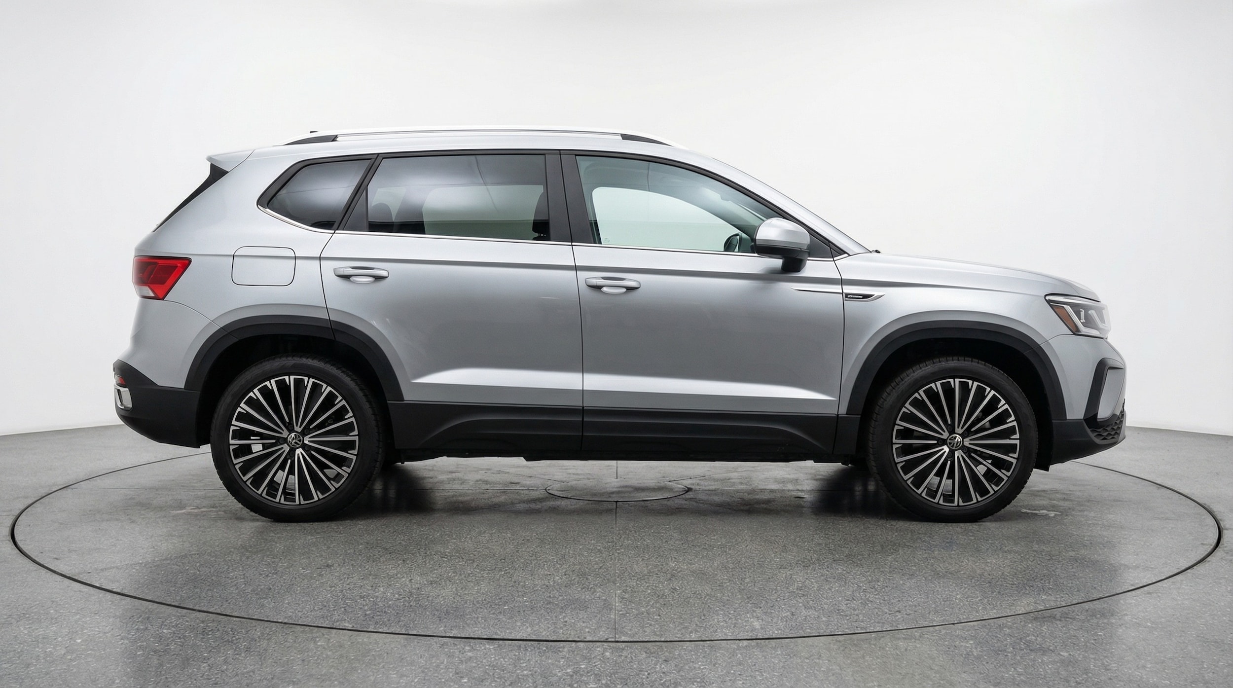 Thumbnail: 2026 Volkswagen Taos - 8