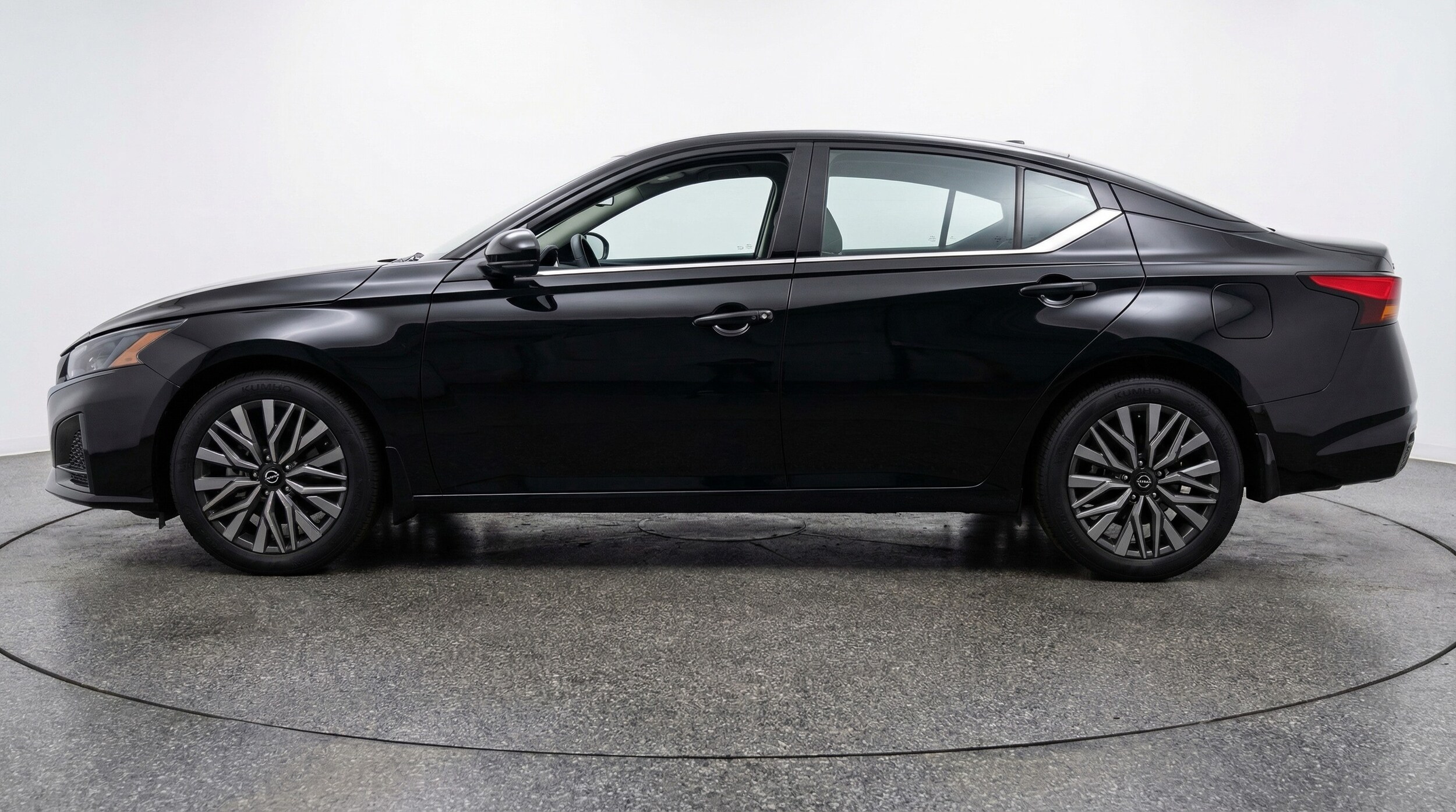 Thumbnail: 2026 Nissan Altima - 4