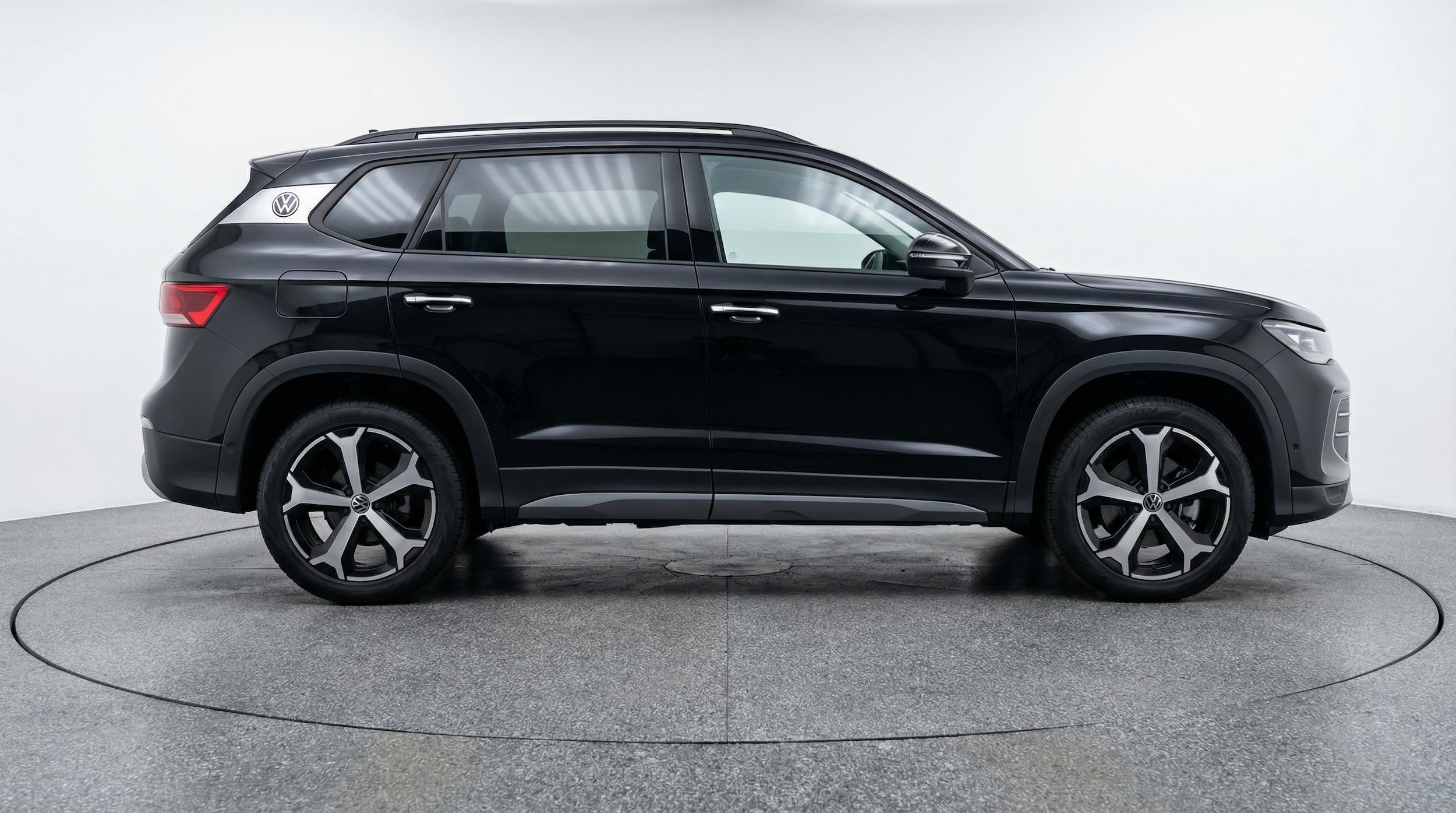 Thumbnail: 2026 Volkswagen Tiguan - 8