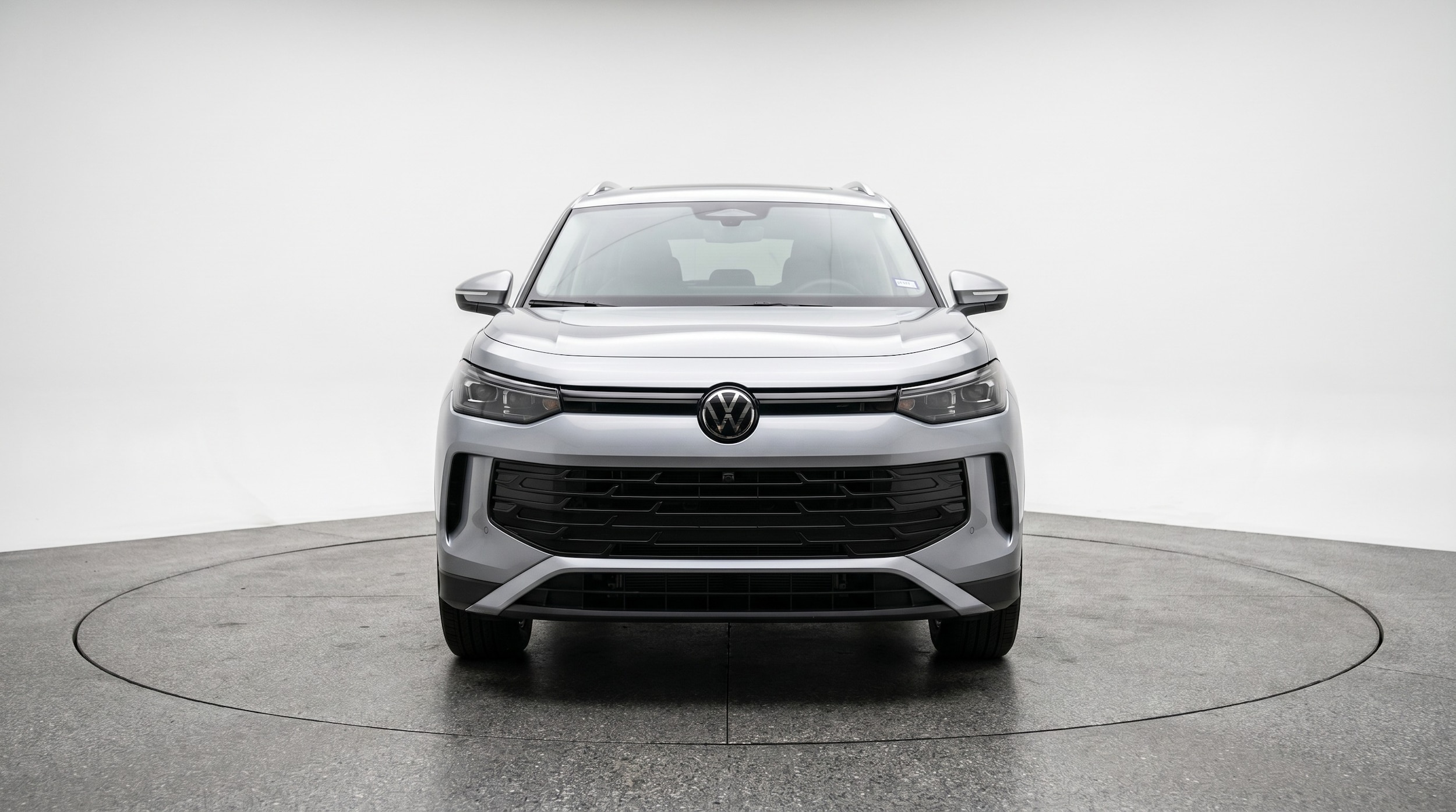 Thumbnail: 2026 Volkswagen Tiguan - 2