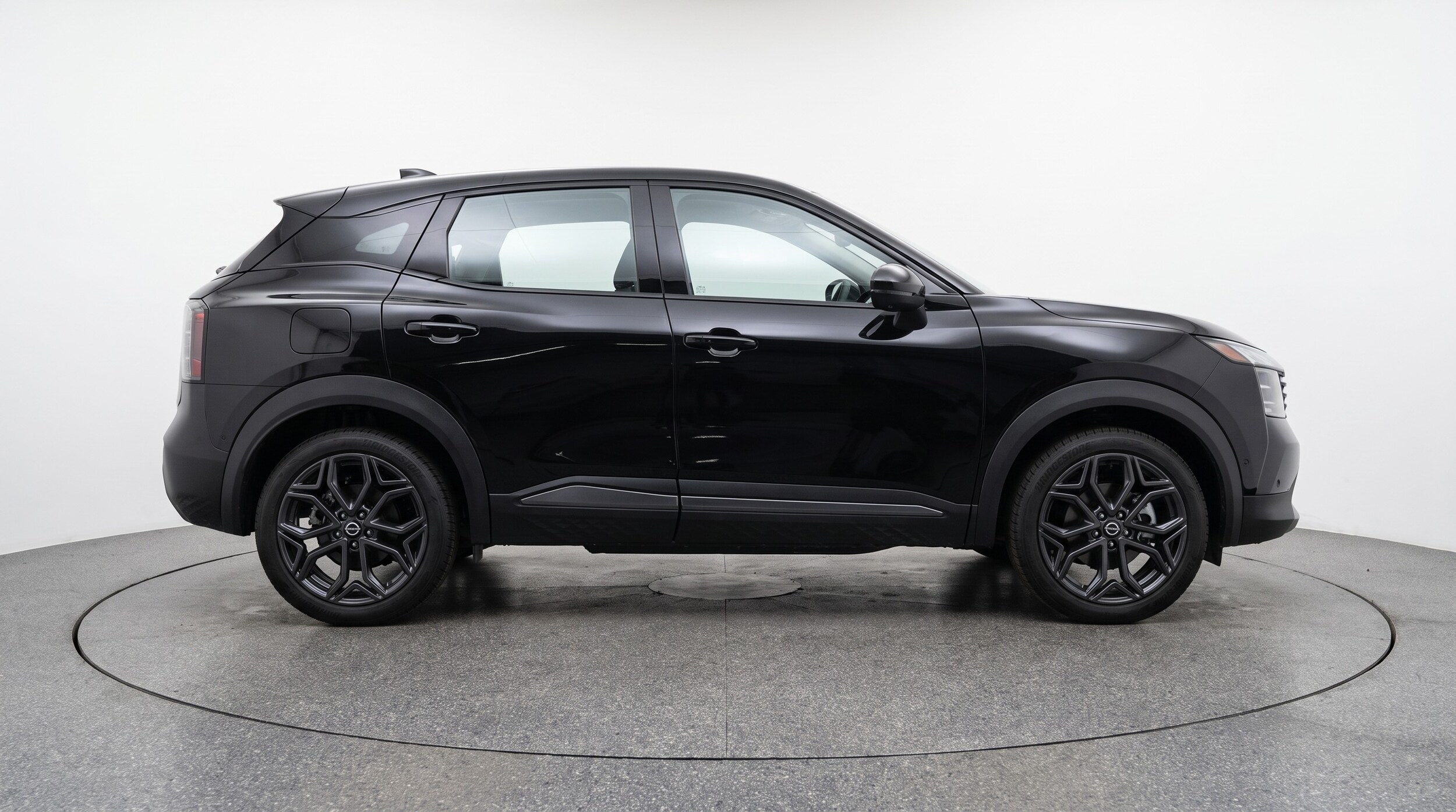 Thumbnail: 2026 Nissan Kicks - 8