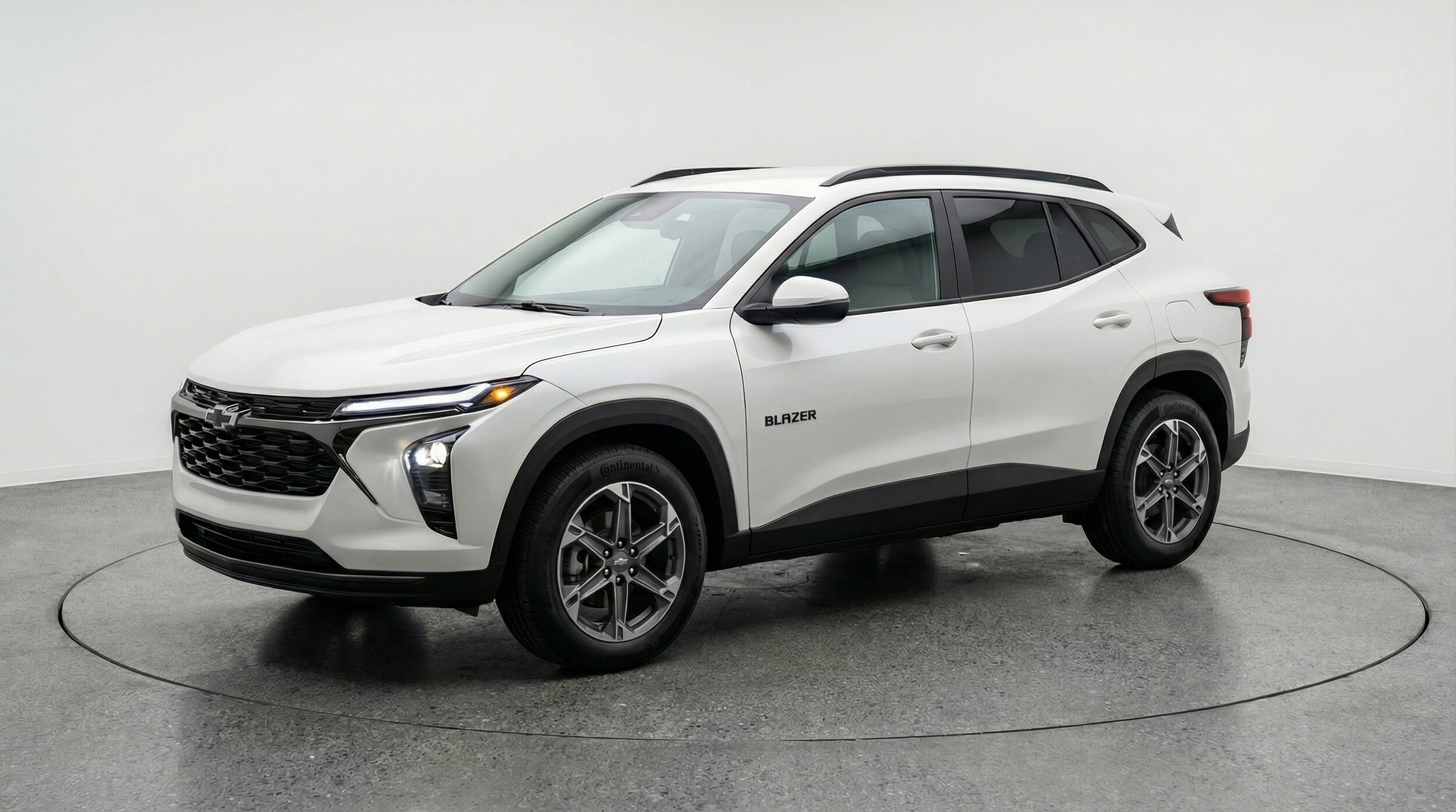 Thumbnail: 2026 Chevrolet Blazer - 3