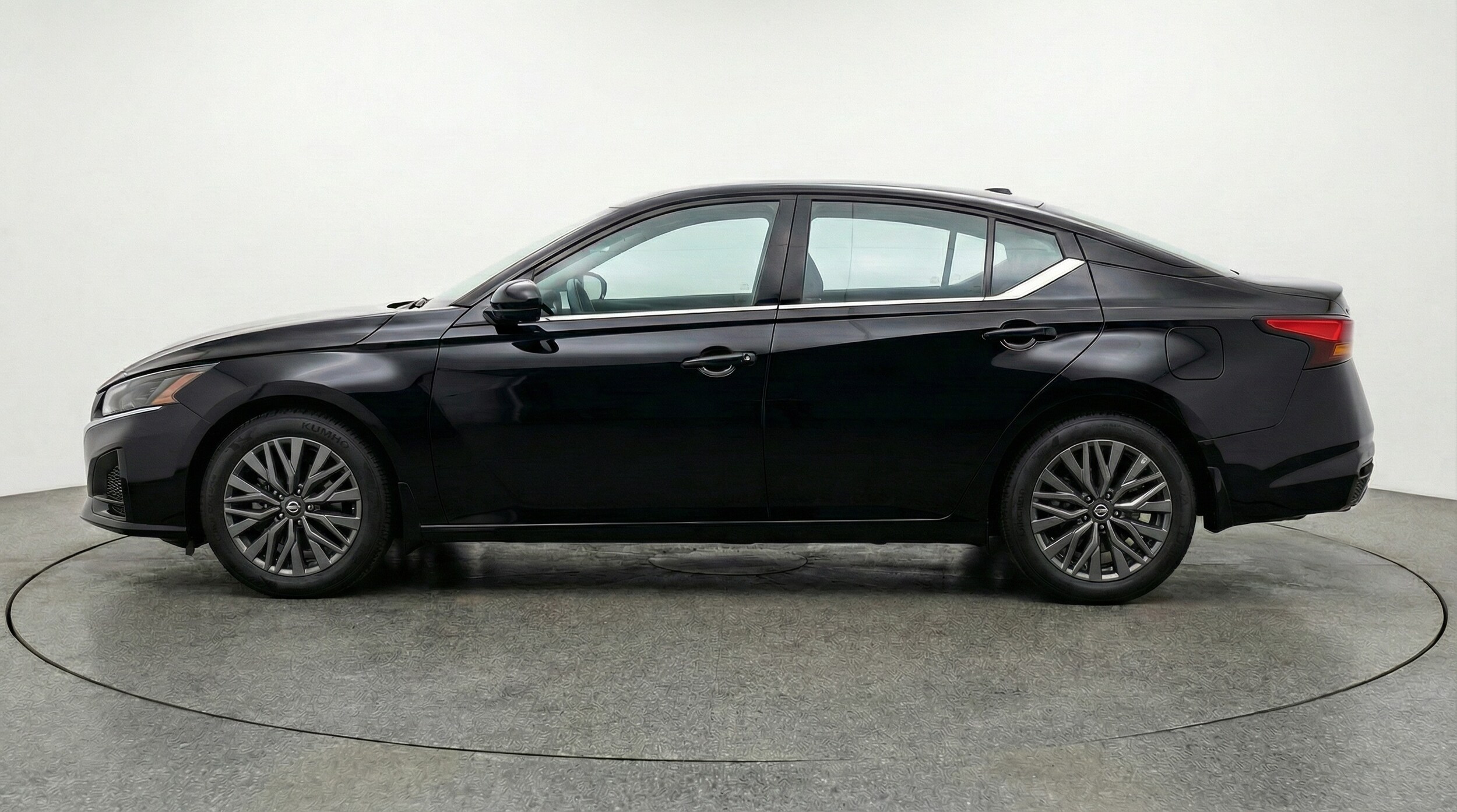 Thumbnail: 2026 Nissan Altima - 4