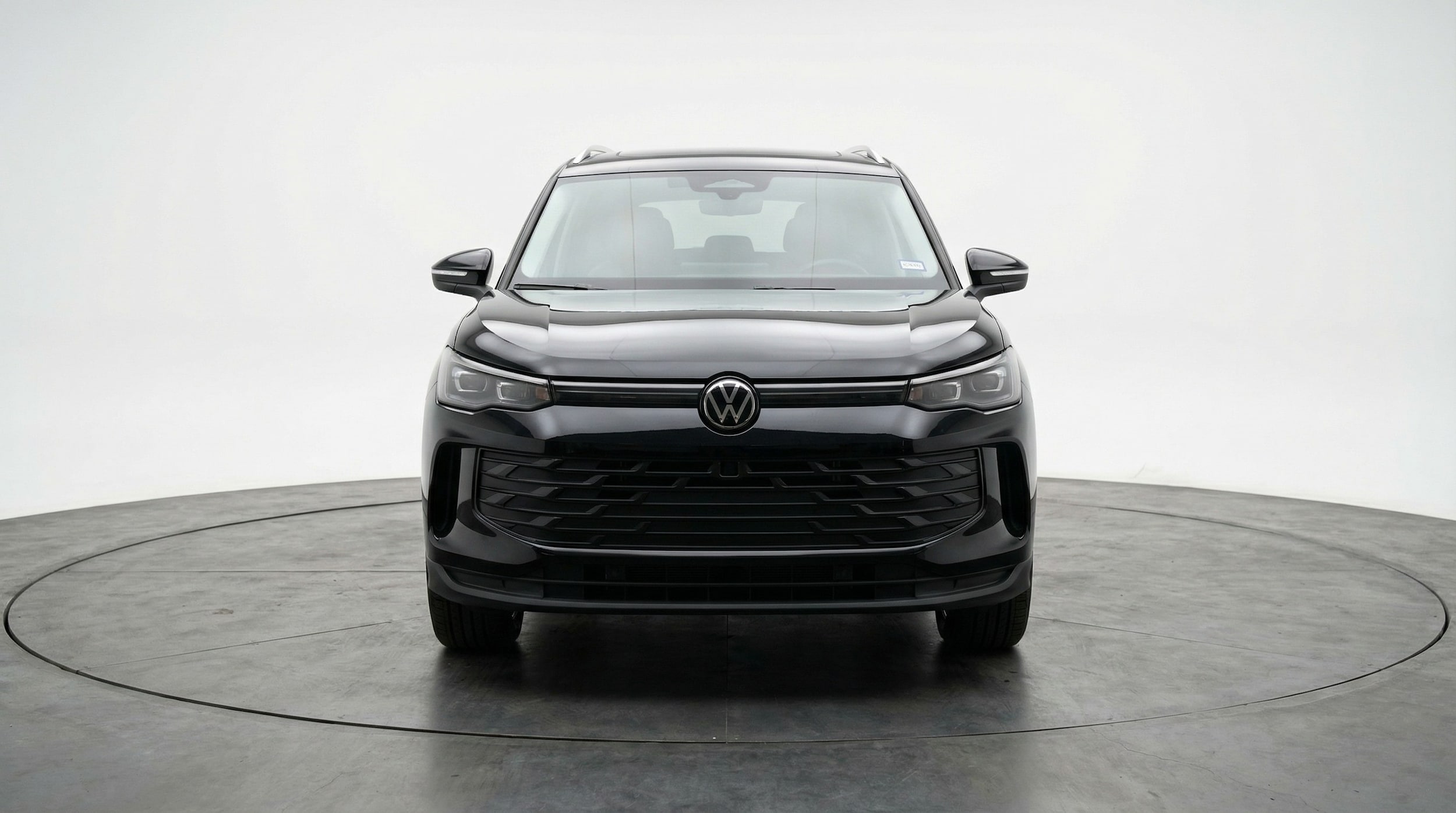 Thumbnail: 2026 Volkswagen Tiguan - 2