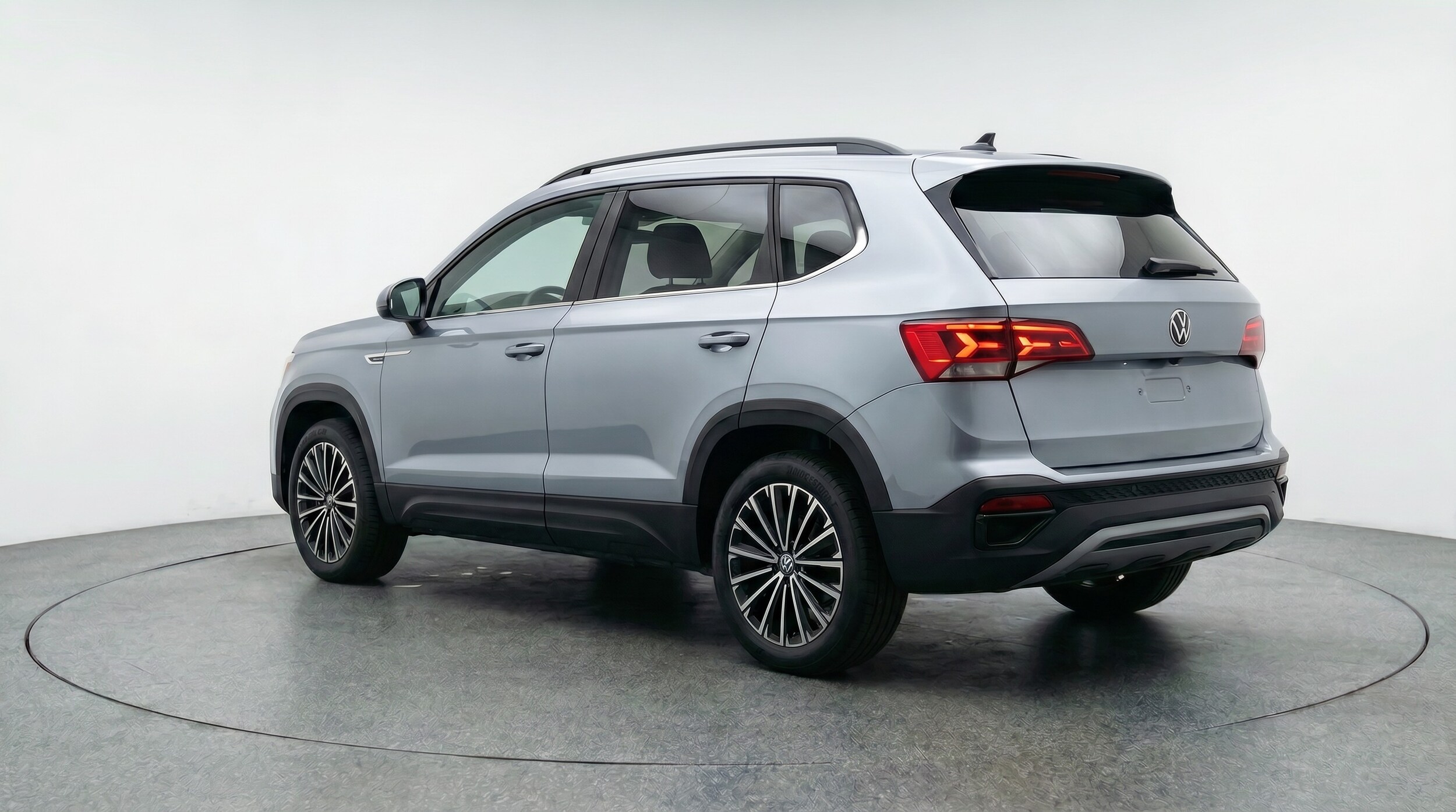 Thumbnail: 2026 Volkswagen Taos - 5