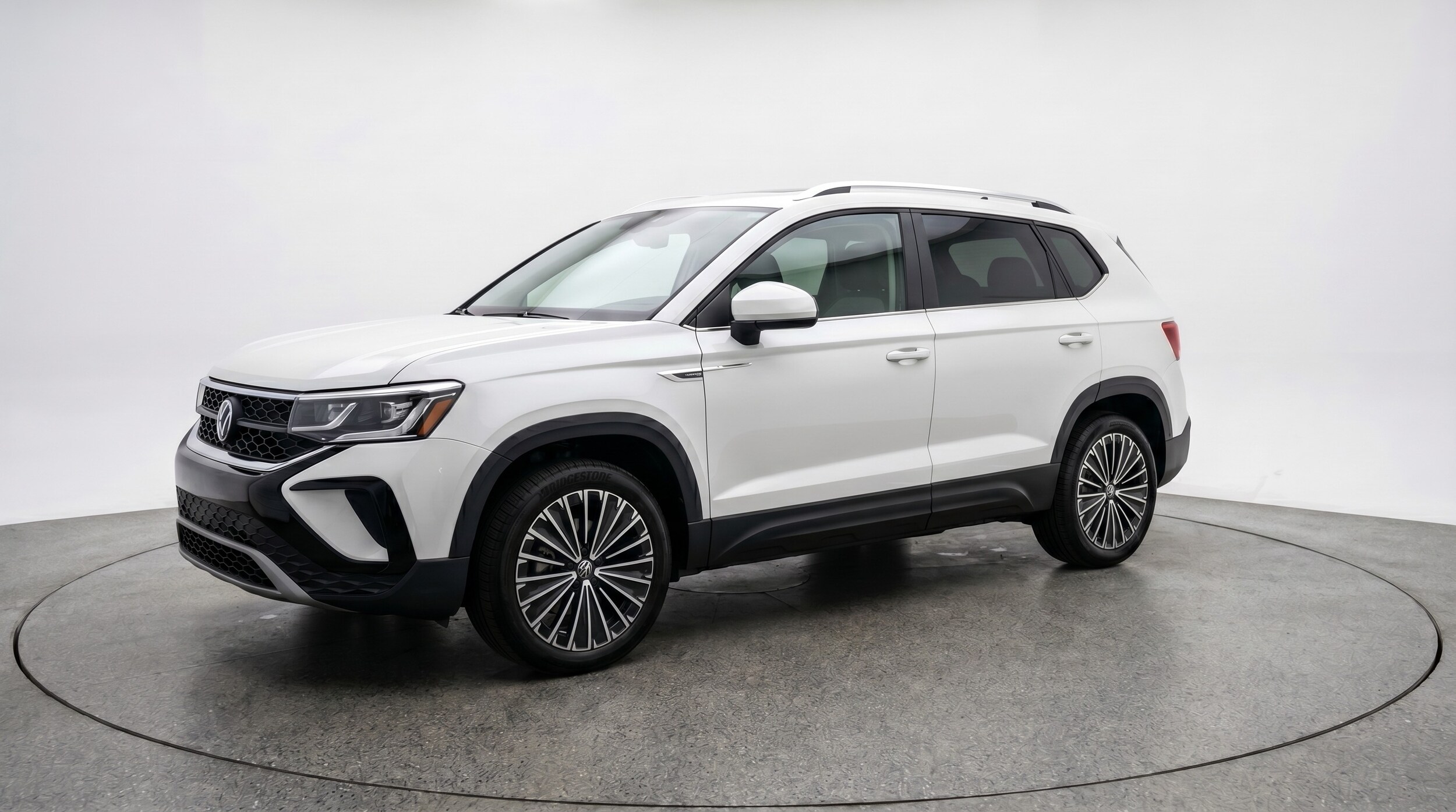 Thumbnail: 2026 Volkswagen Taos - 3