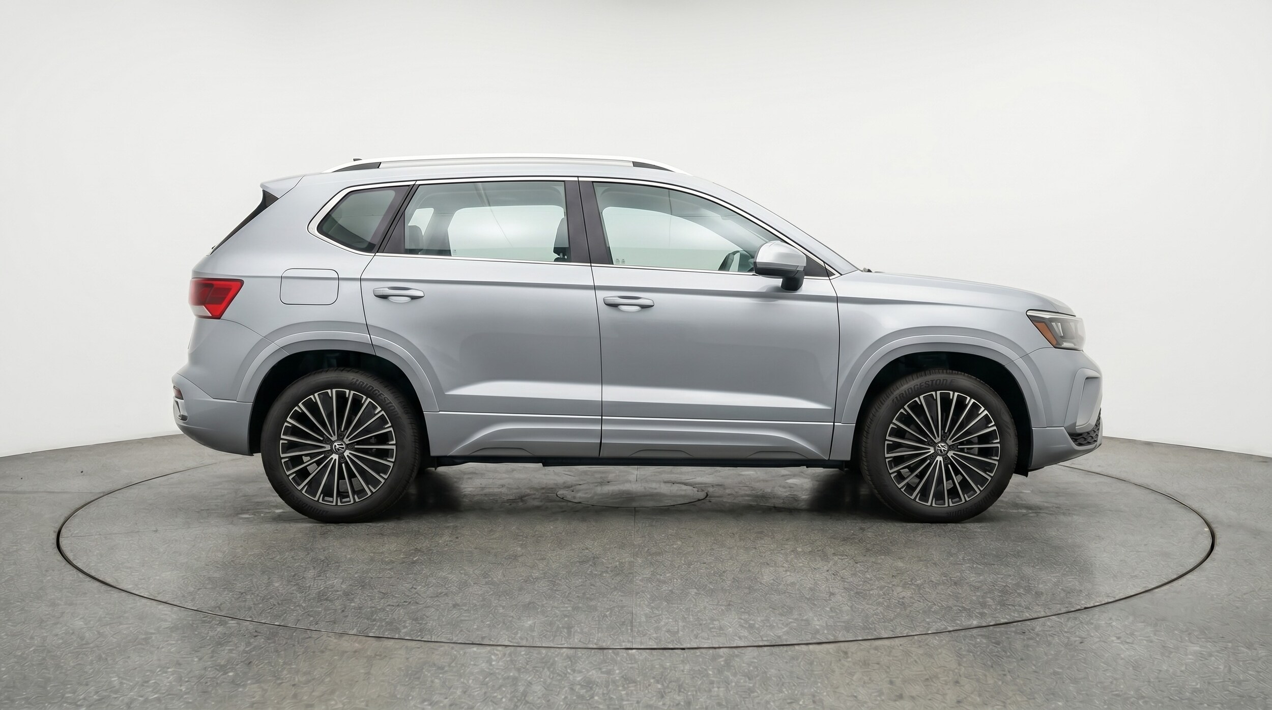 Thumbnail: 2026 Volkswagen Taos - 8