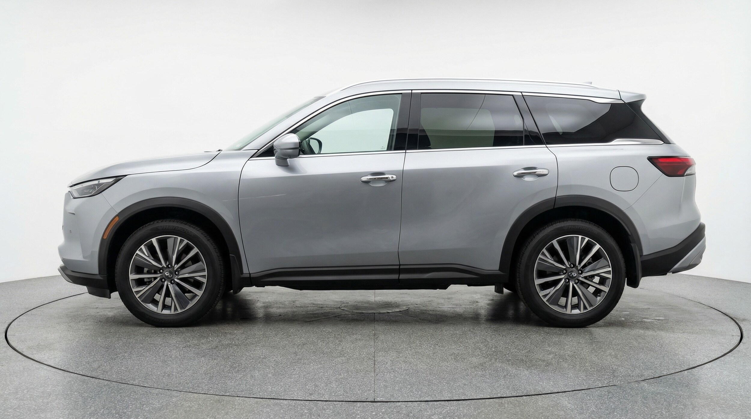 Thumbnail: 2026 INFINITI QX60 - 4