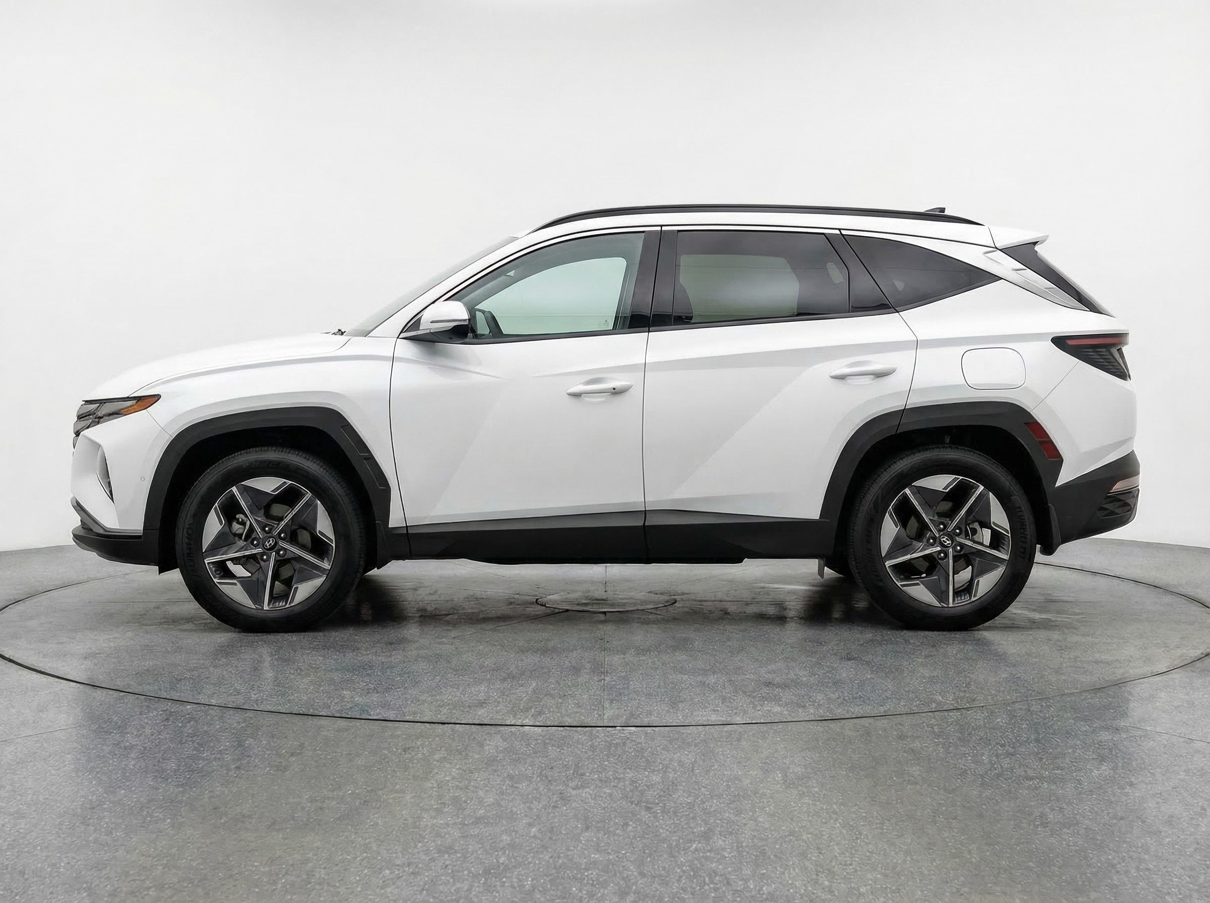 Thumbnail: 2026 Hyundai Tucson - 4