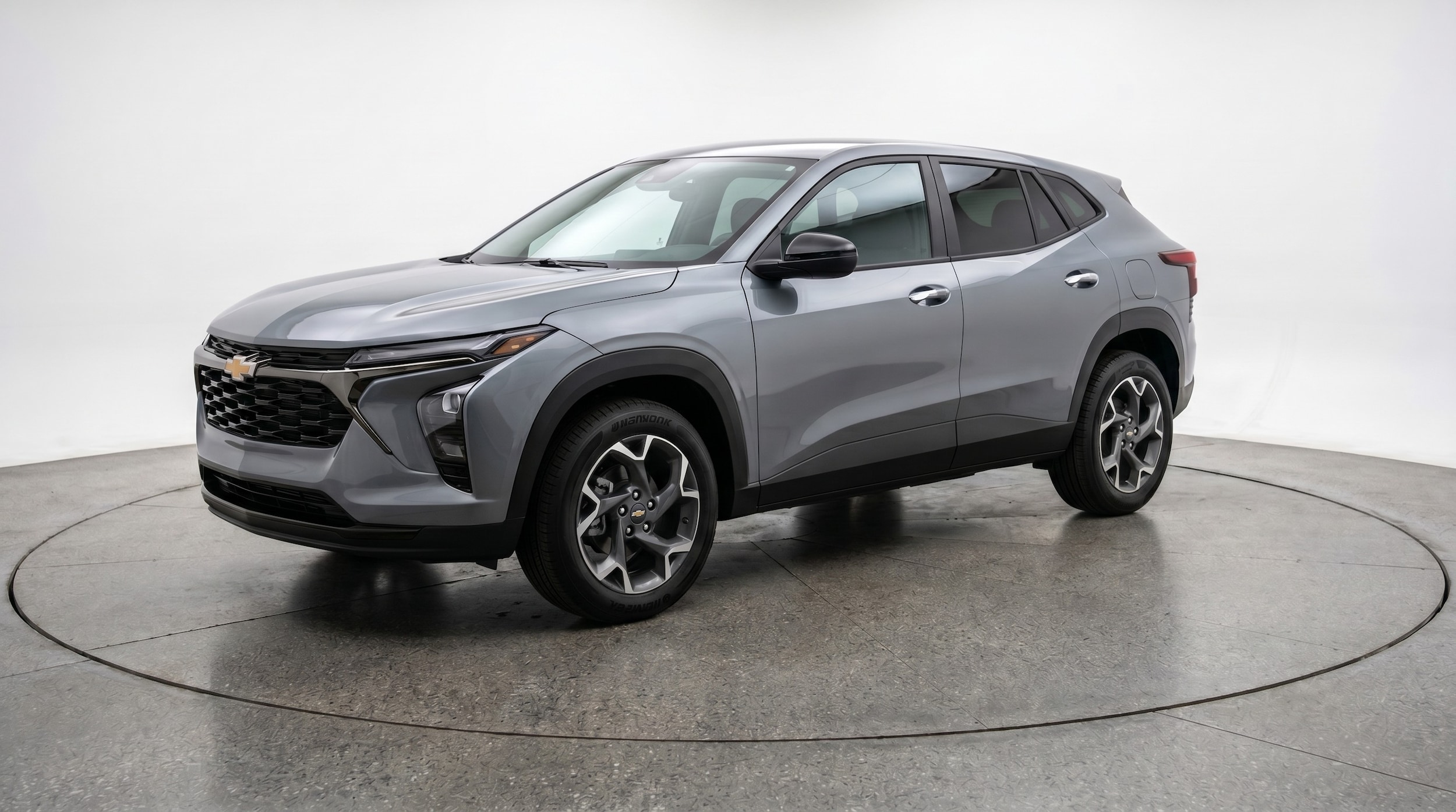 Thumbnail: 2025 Chevrolet Trax - 3