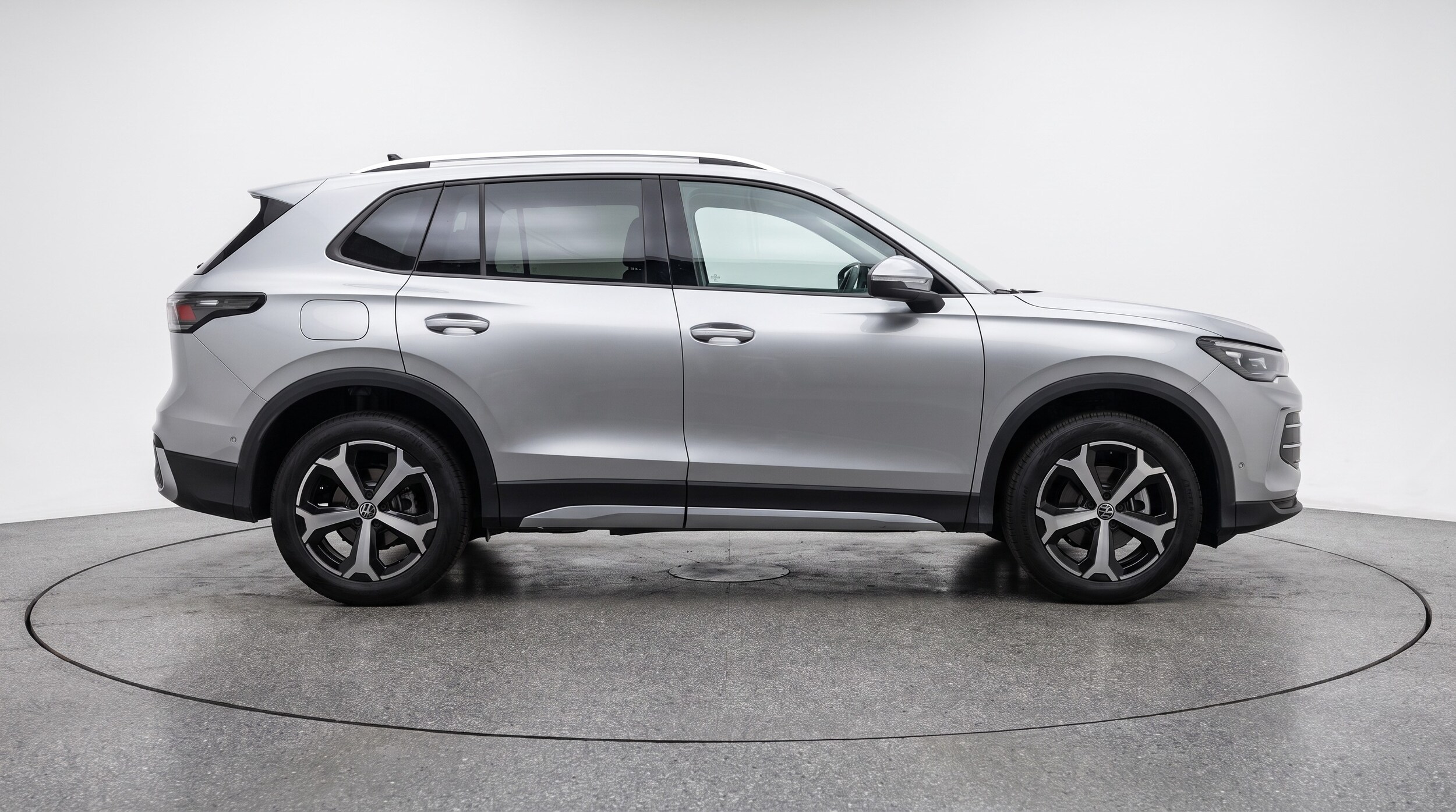 Thumbnail: 2026 Volkswagen Tiguan - 8