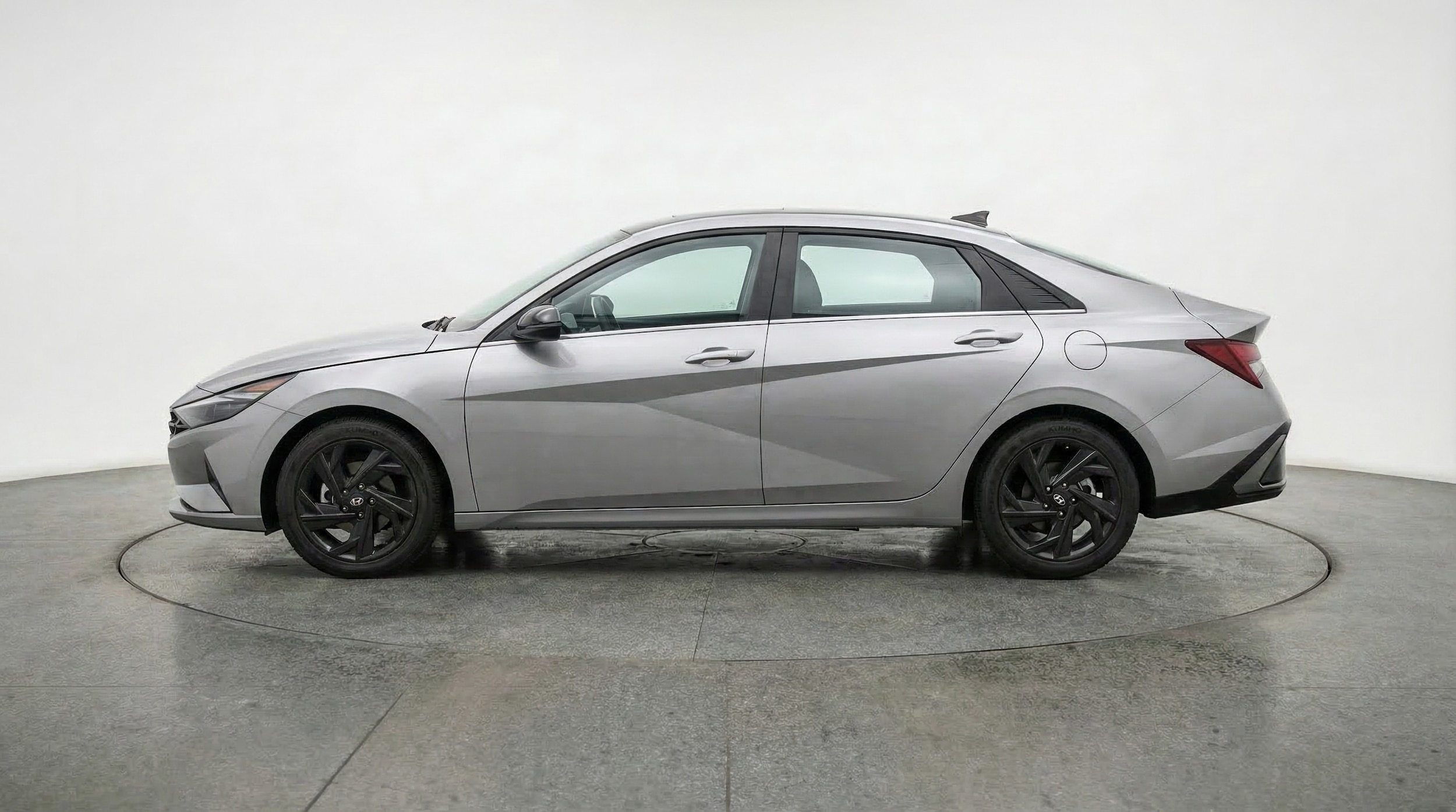 Thumbnail: 2026 Hyundai Elantra - 4