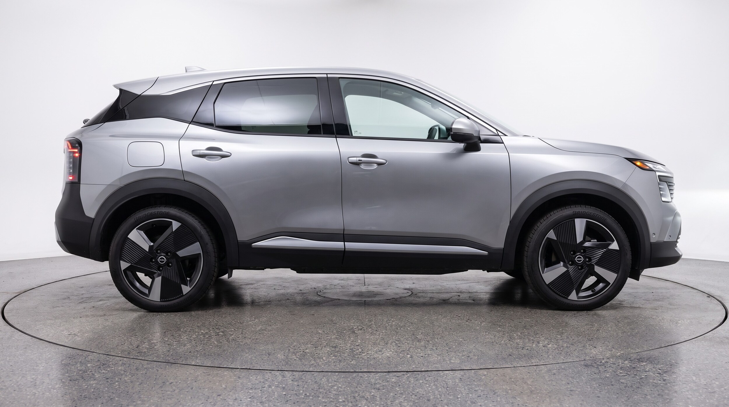 Thumbnail: 2026 Nissan Kicks - 8