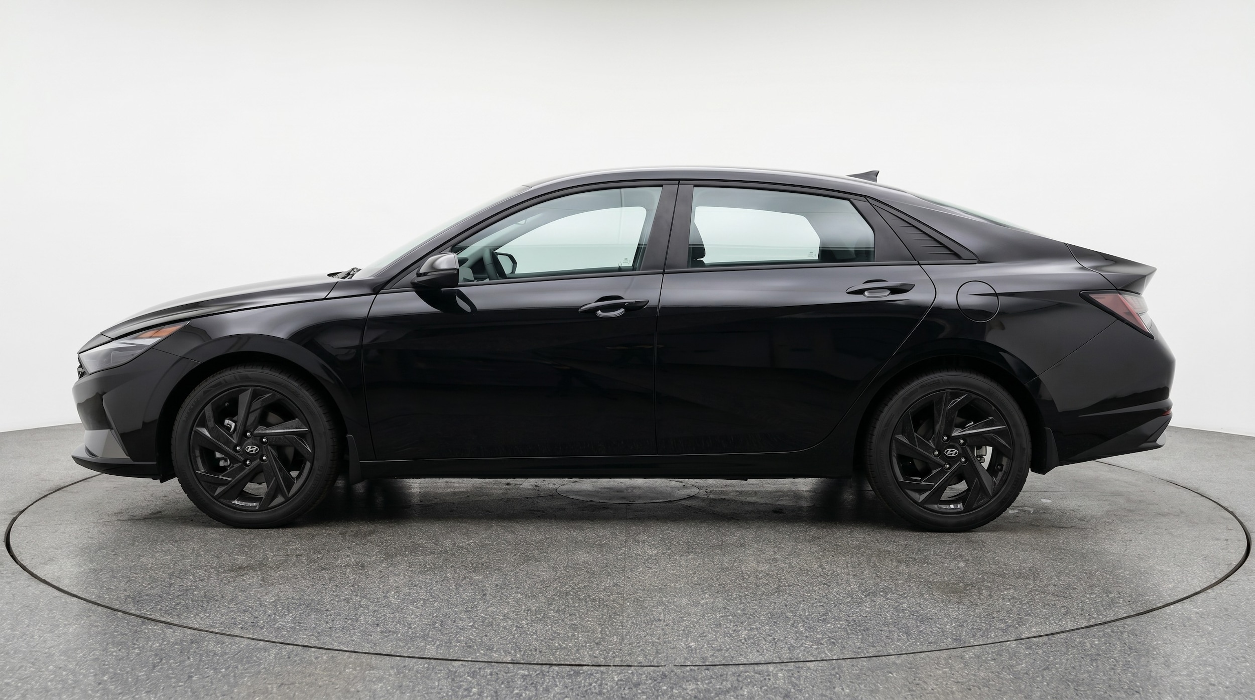 Thumbnail: 2026 Hyundai Elantra - 4