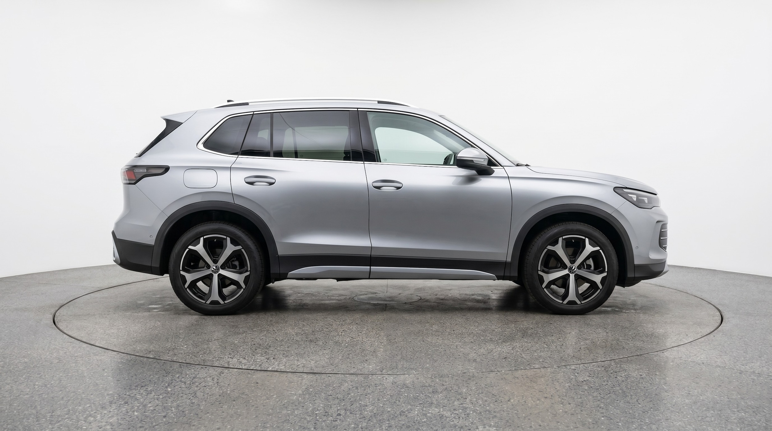 Thumbnail: 2026 Volkswagen Tiguan - 8