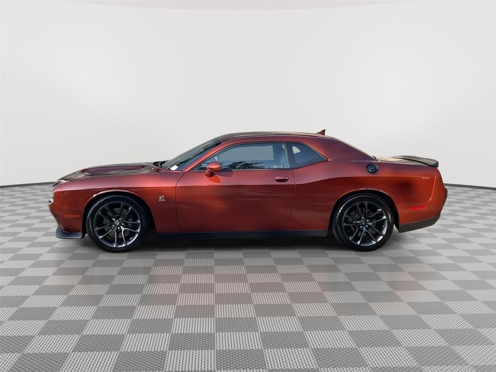 2023 Dodge Challenger R/T Scat Pack photo 2