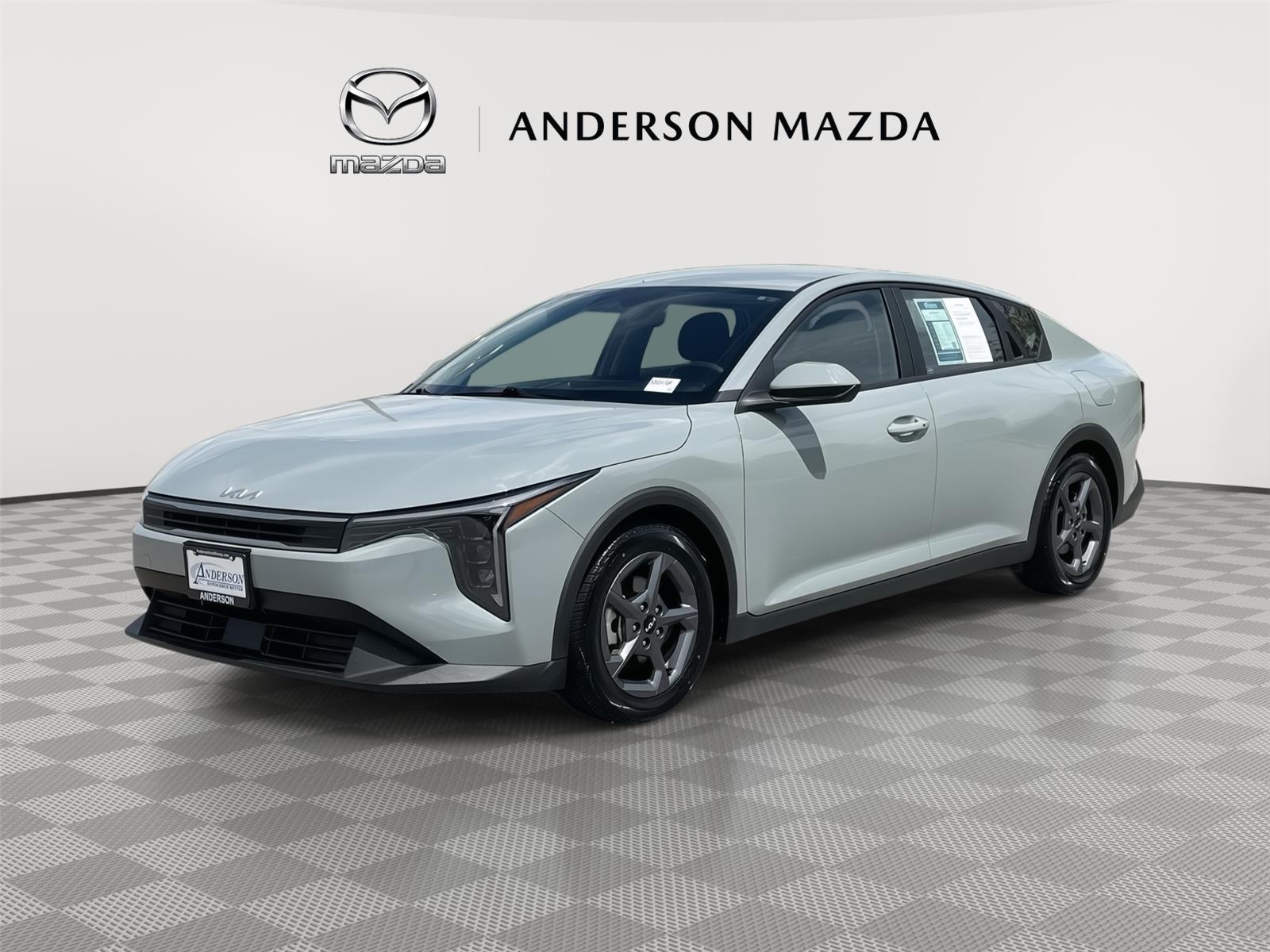 2025 Kia K4 LXS AT's photo