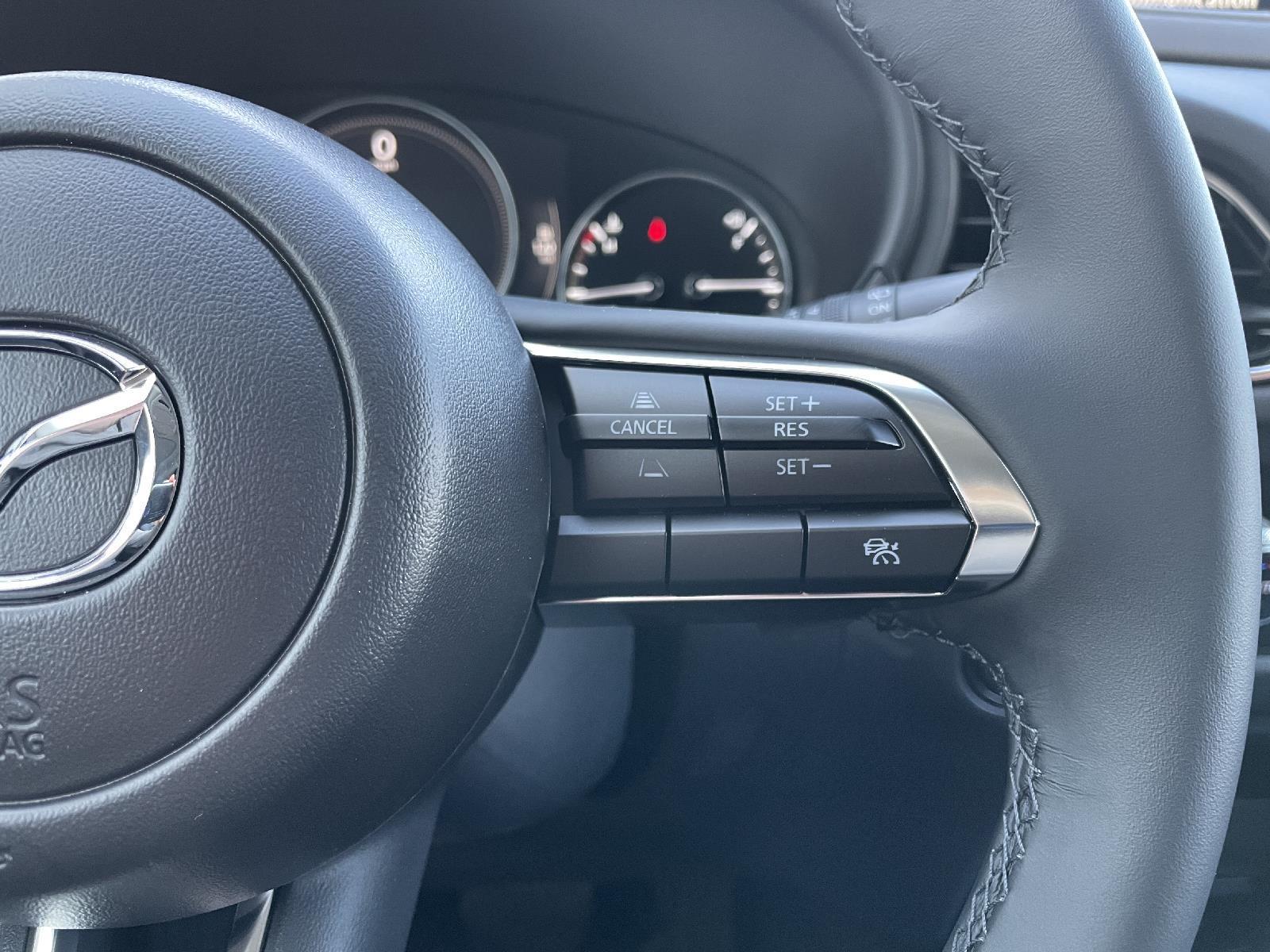 2025 Mazda CX-30 Premium - Photo 13