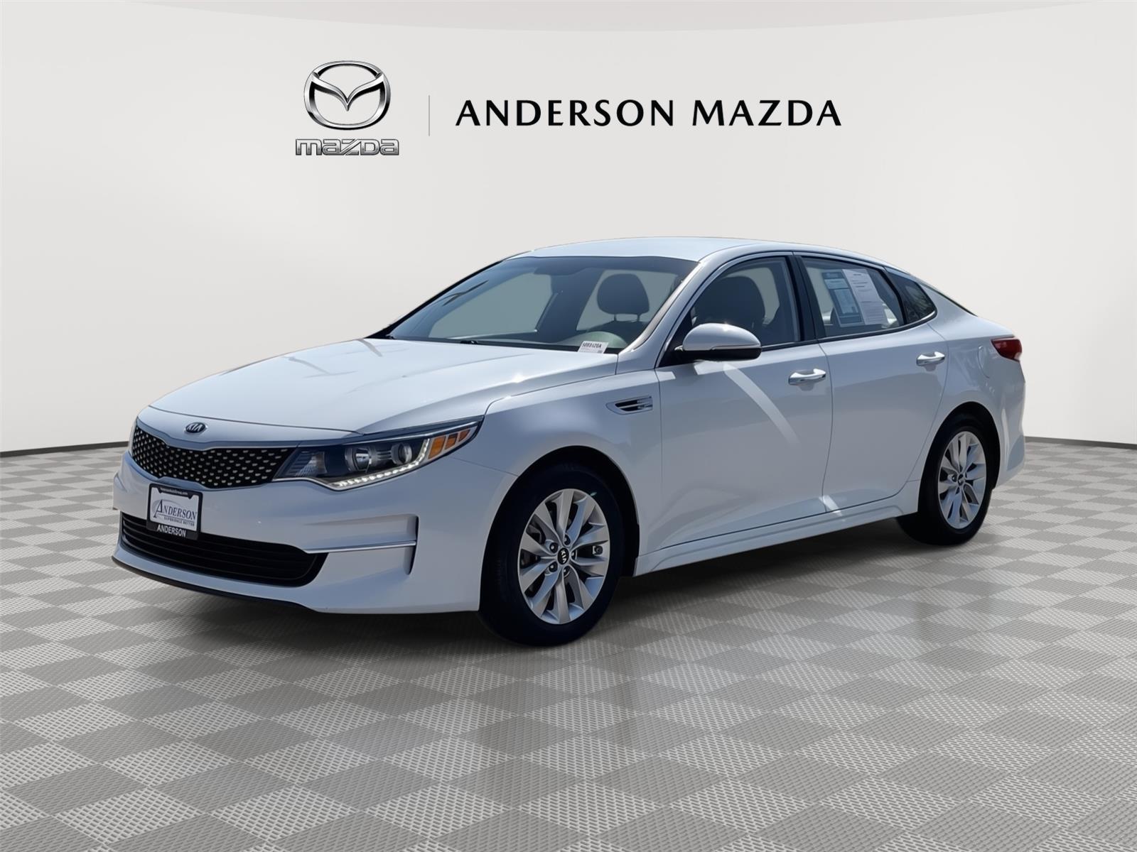 2018 Kia Optima EX AT's photo