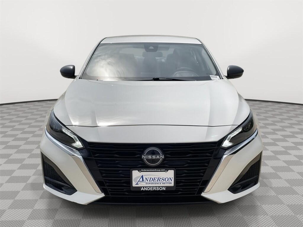 Used 2025 Nissan Altima SV Sedan
