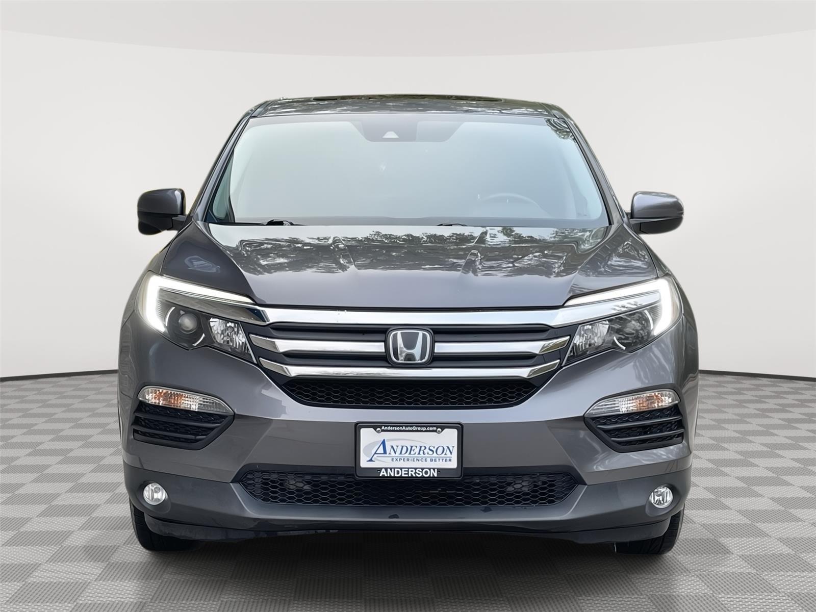 2017 Honda Pilot EX-L photo 3