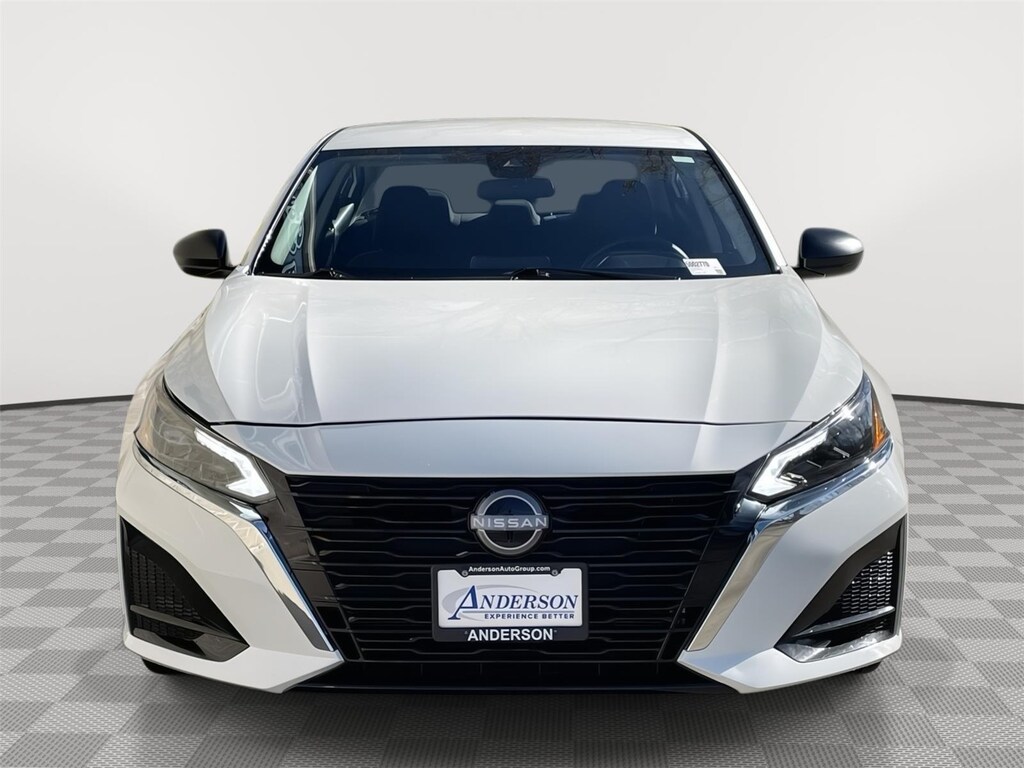 Used 2025 Nissan Altima SV Sedan