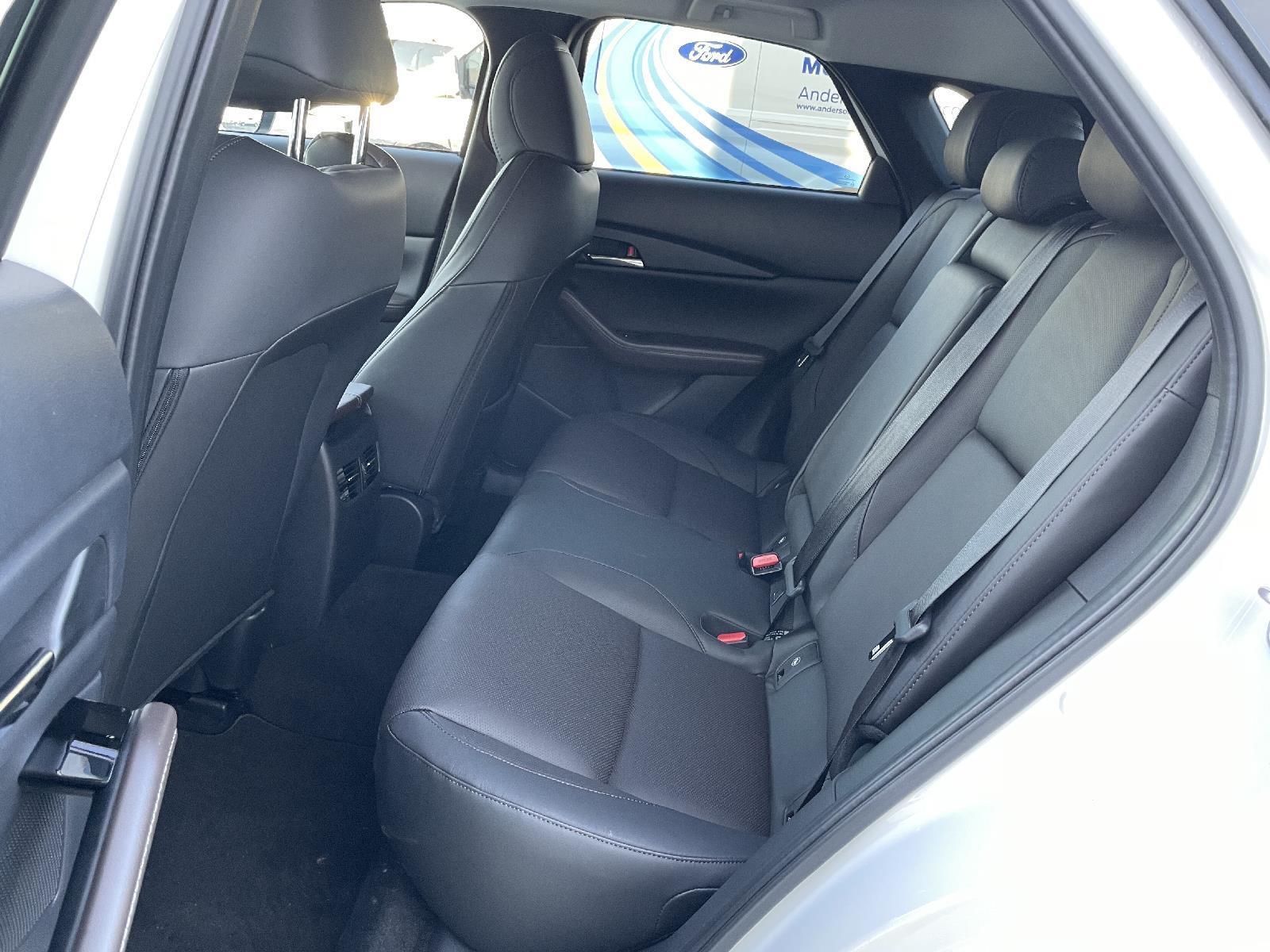 2025 Mazda CX-30 Premium - Photo 19