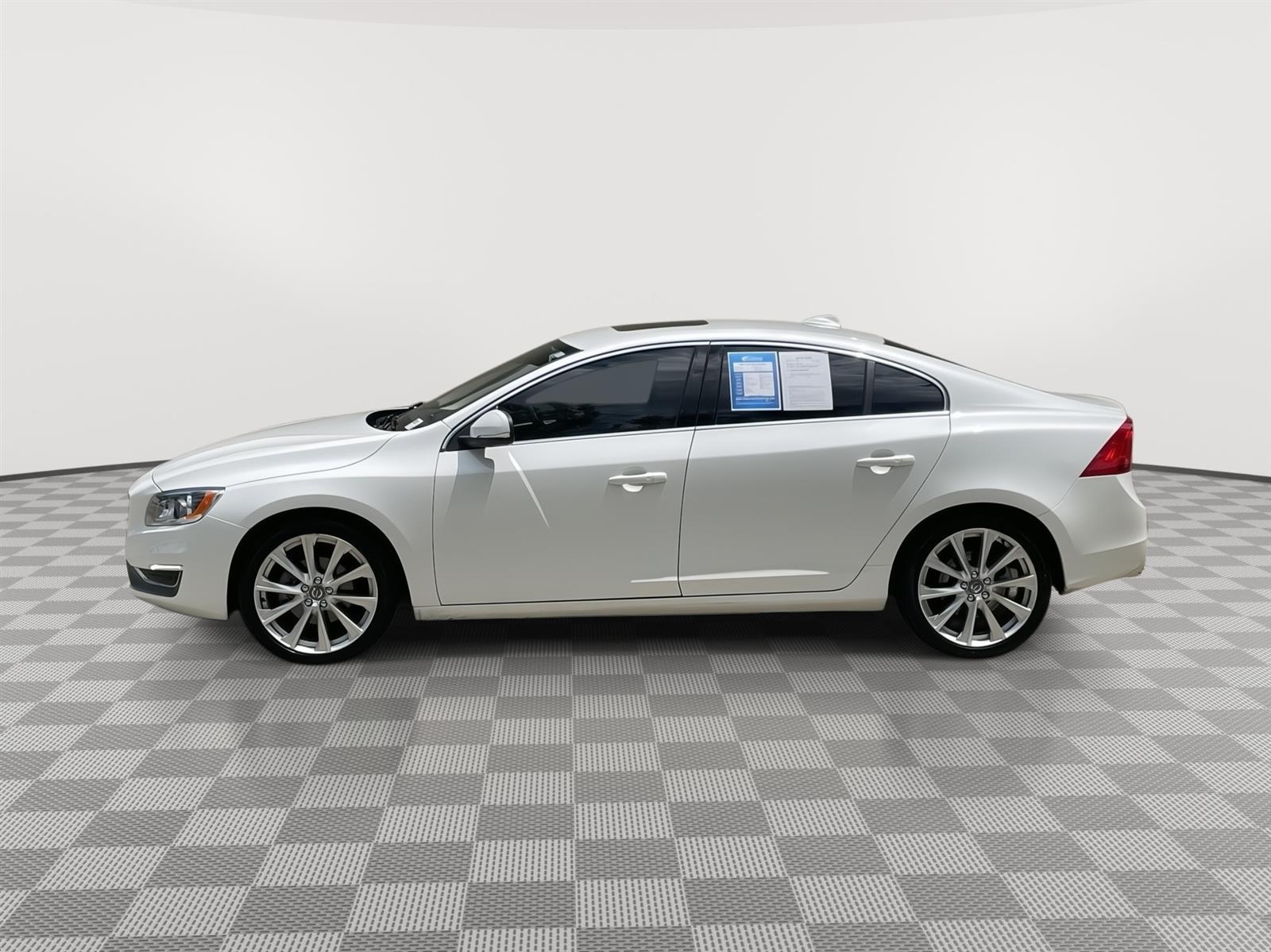 Used 2018 Volvo S60 Inscription with VIN LYV402HK5JB161564 for sale in Lincoln, NE