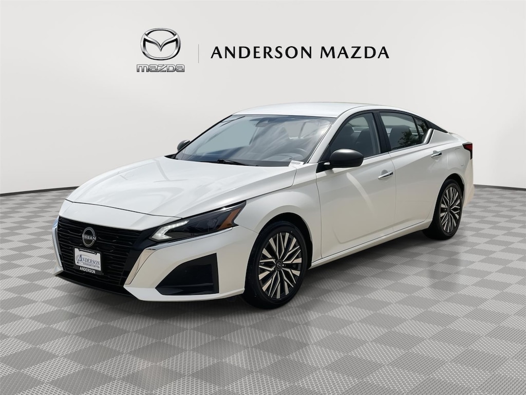 Used 2025 Nissan Altima SV Sedan