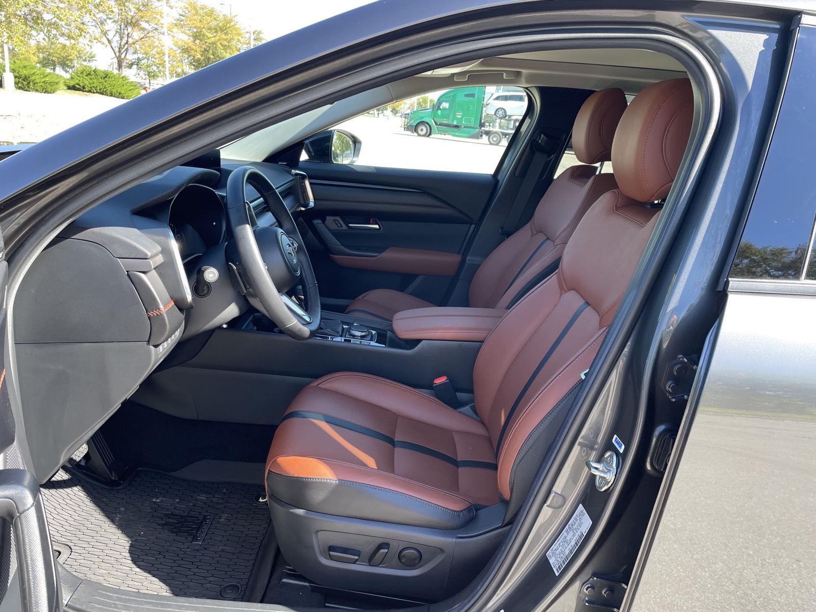 2026 Mazda CX-50 Premium Plus - Photo 17