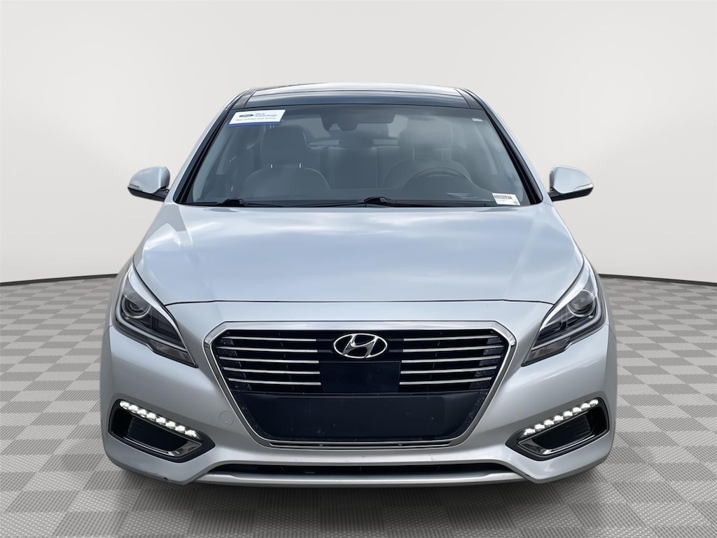 2017 Hyundai Sonata Hybrid Limited photo 2