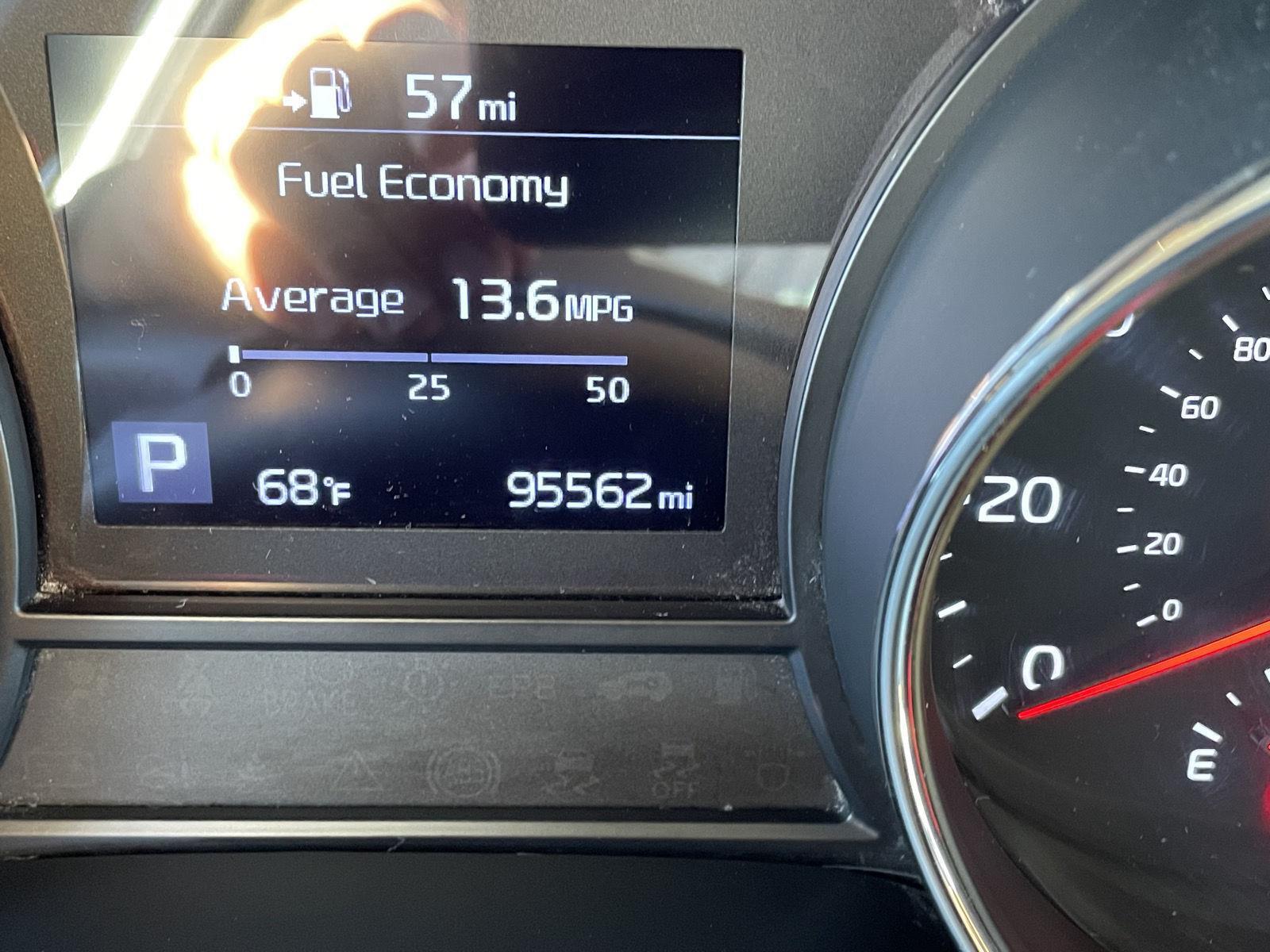 2019 Kia Sedona LX photo 3